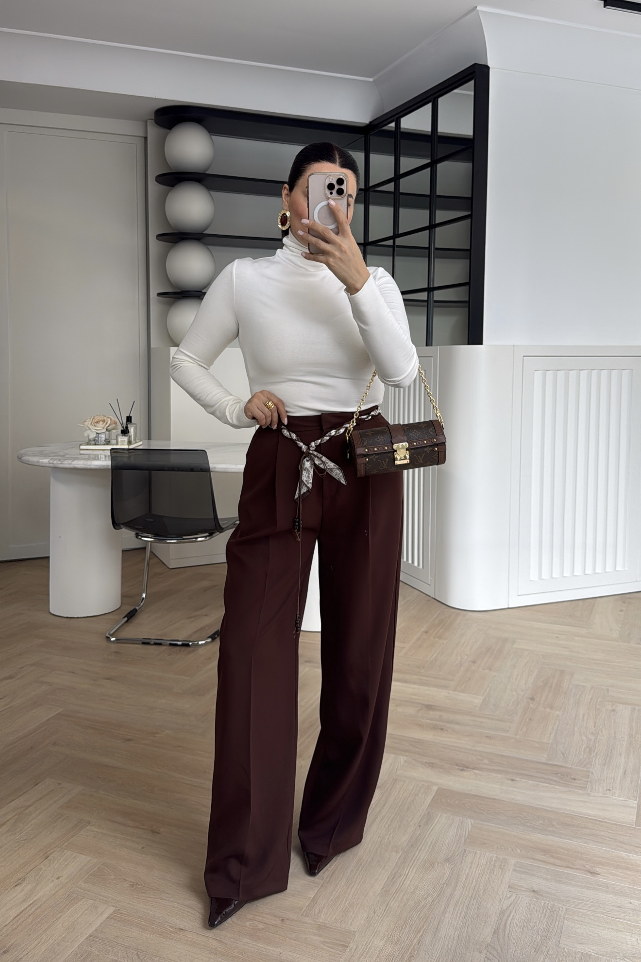 YÜKSEK BEL ŞAL KEMER DETAYLI WİDE LEG PANTOLON KAHVE