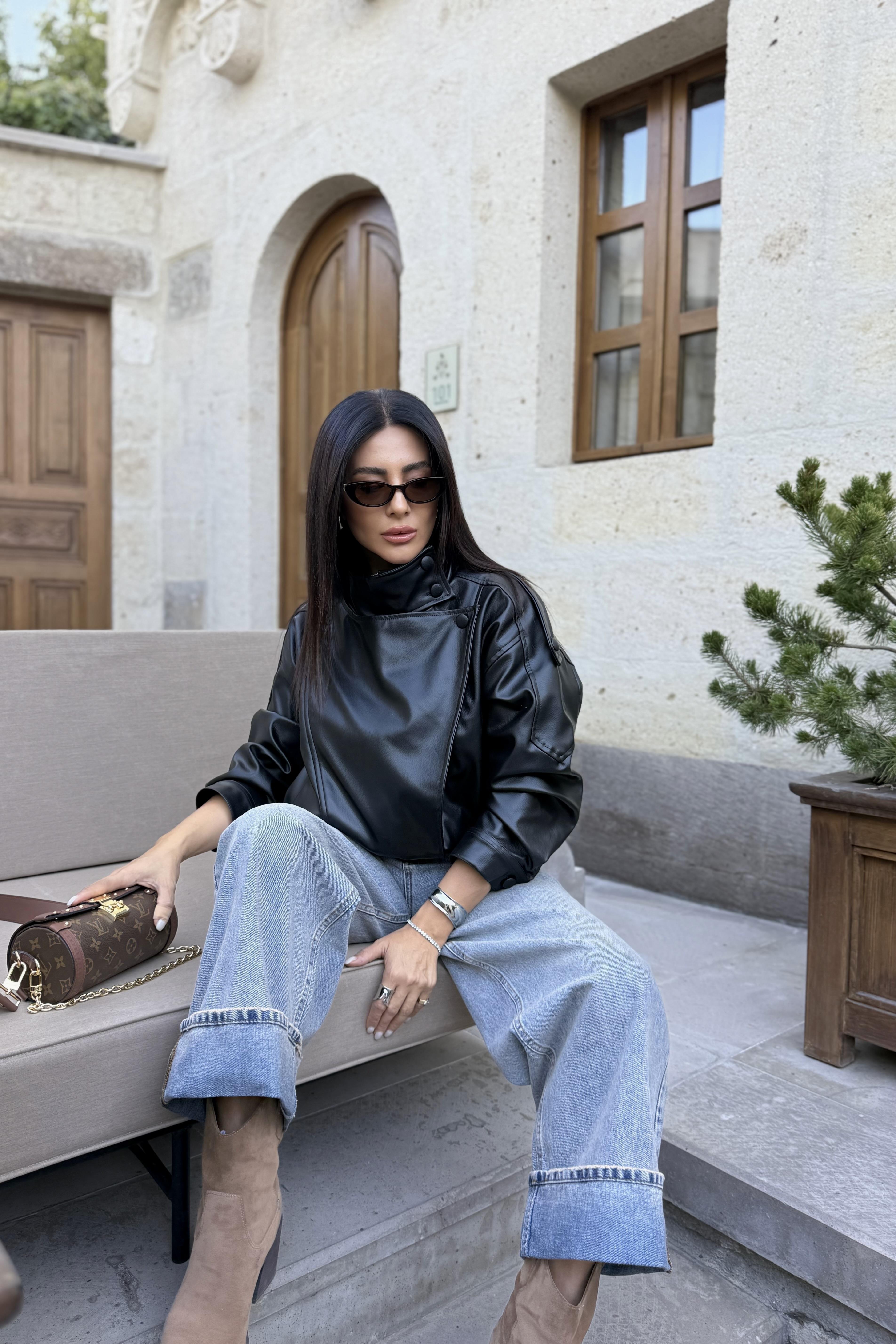 ZR MODEL DİK YAKA DERİ CEKET