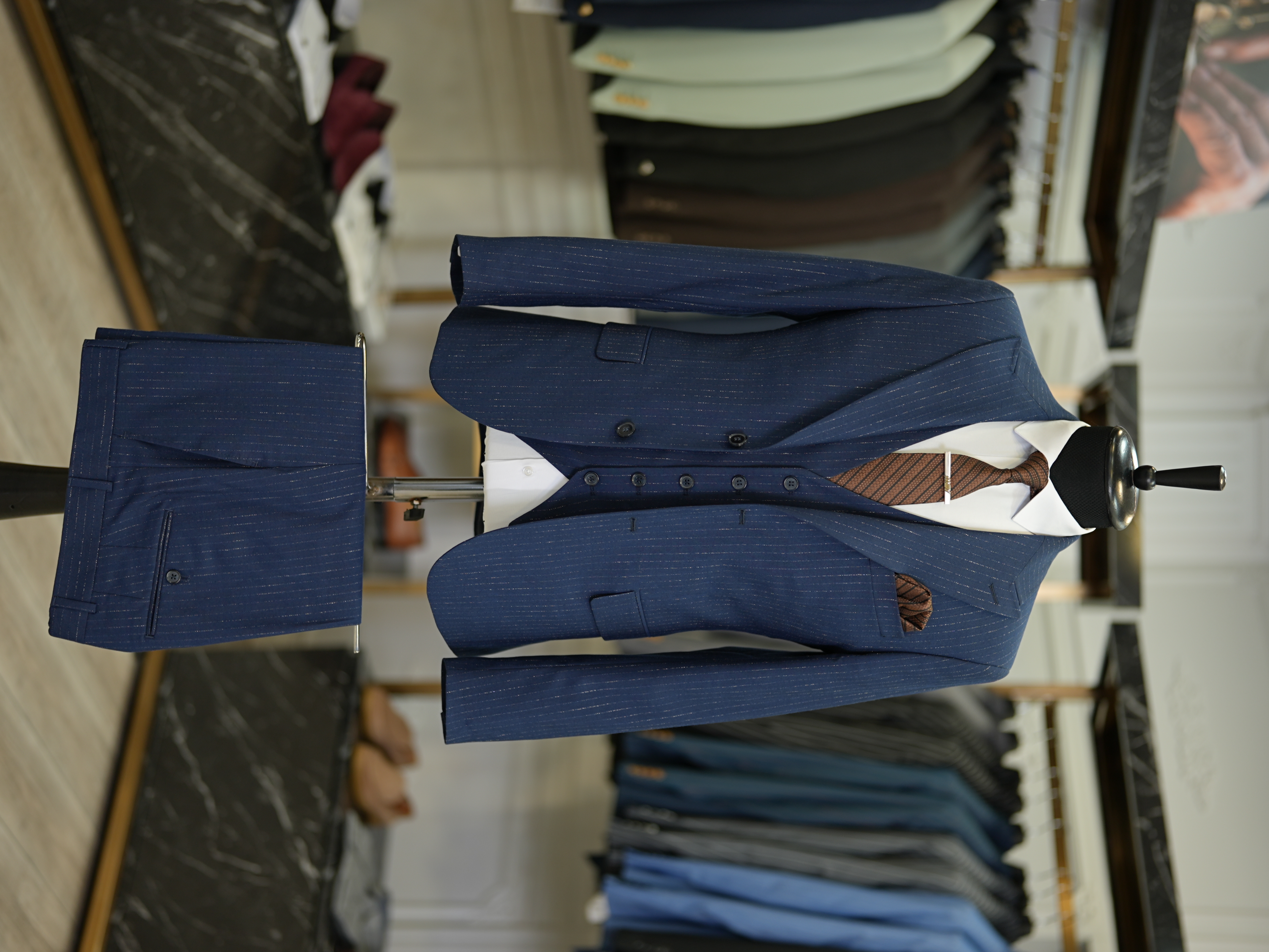 Erkek Çizgili Takım Elbise Kırlangıç Yaka İtalyan Stil Slim Fit Ceket Yelek Pantolon-Koyu-Lacivert