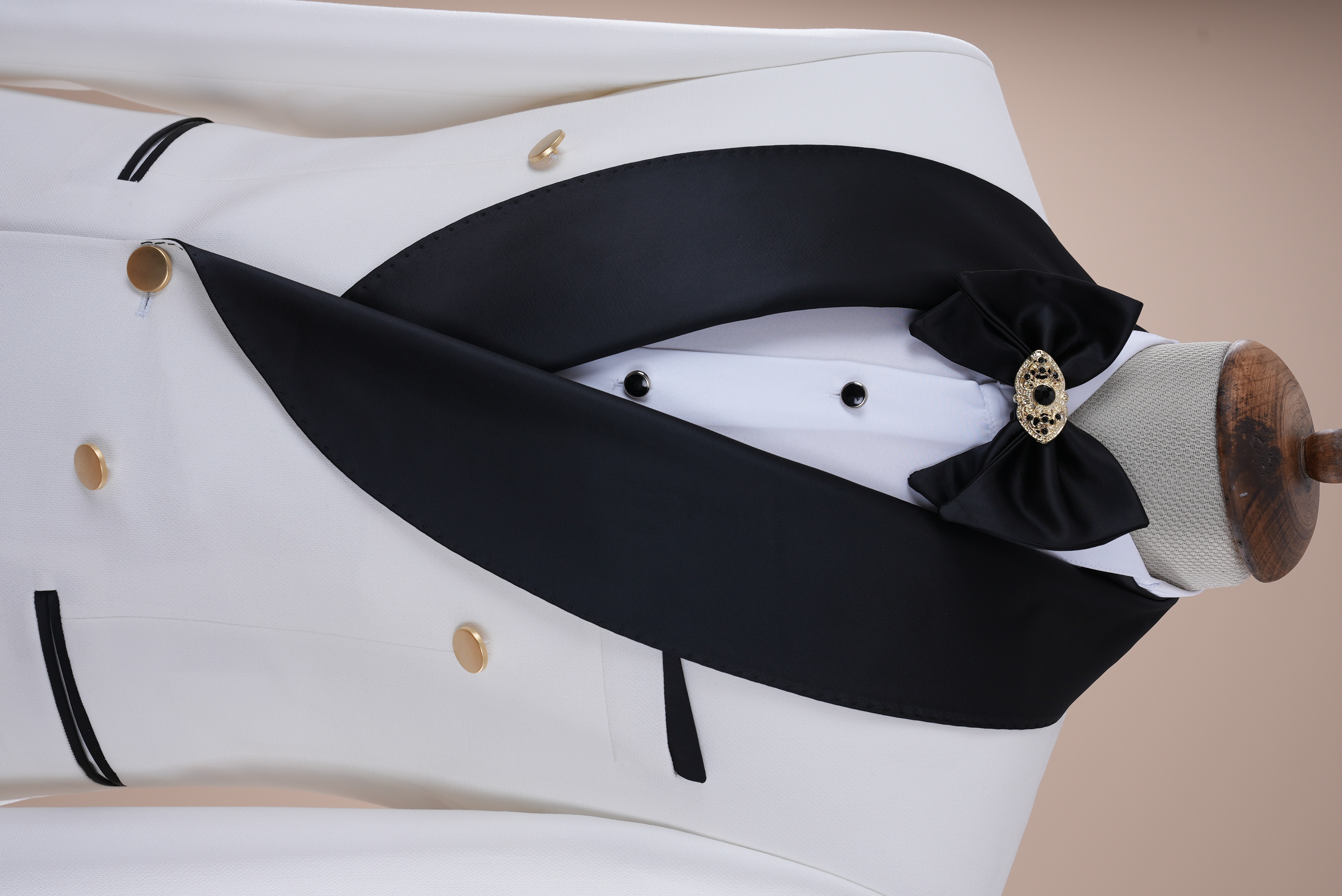 Erkek Kruvaze Şal Yaka Damatlık Kol Manşetli Metal Düğme Slim fit İtalyan Stil Ceket Pantolon Papyon-Krem