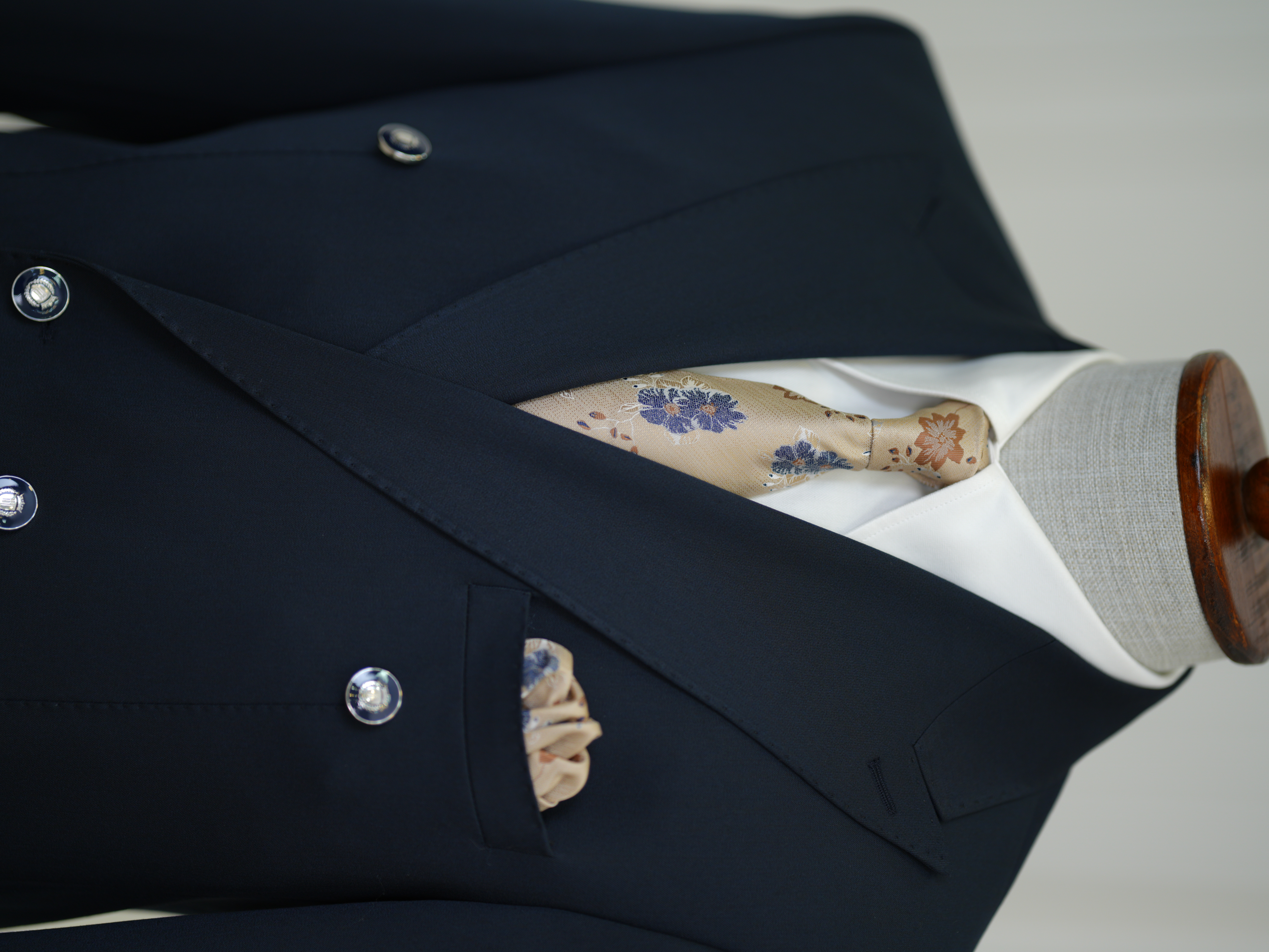 Erkek Premium İtalyan Stil Slim Fit Erkek Punto Dikişli Torba Cepli Yarım Astarlı Kruvaze Ceket - Koyu Lacivert