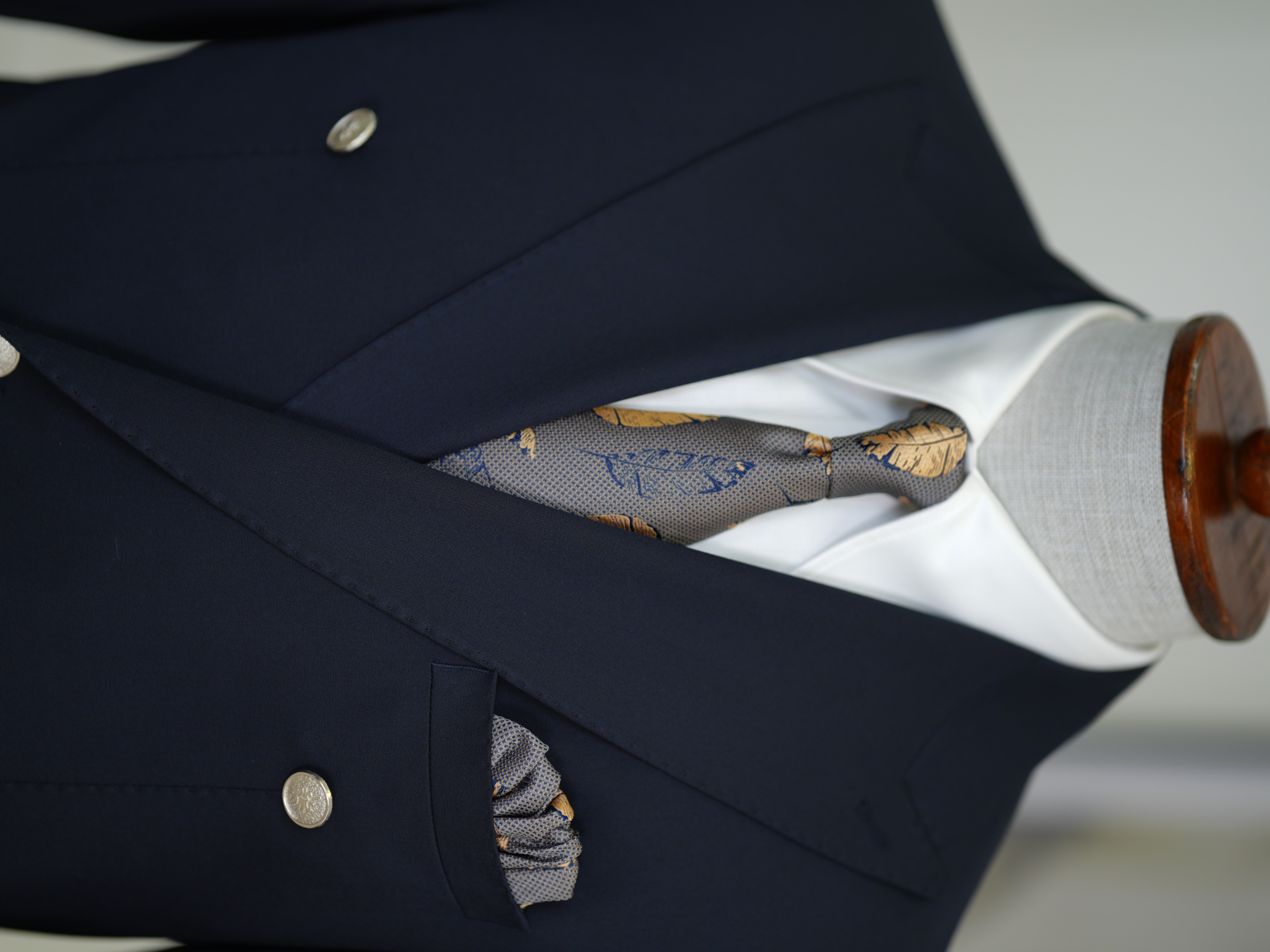 Erkek Premium İtalyan Stil Slim Fit Erkek Punto Dikişli Torba Cepli Yarım Astarlı Kruvaze Ceket - Koyu Lacivert