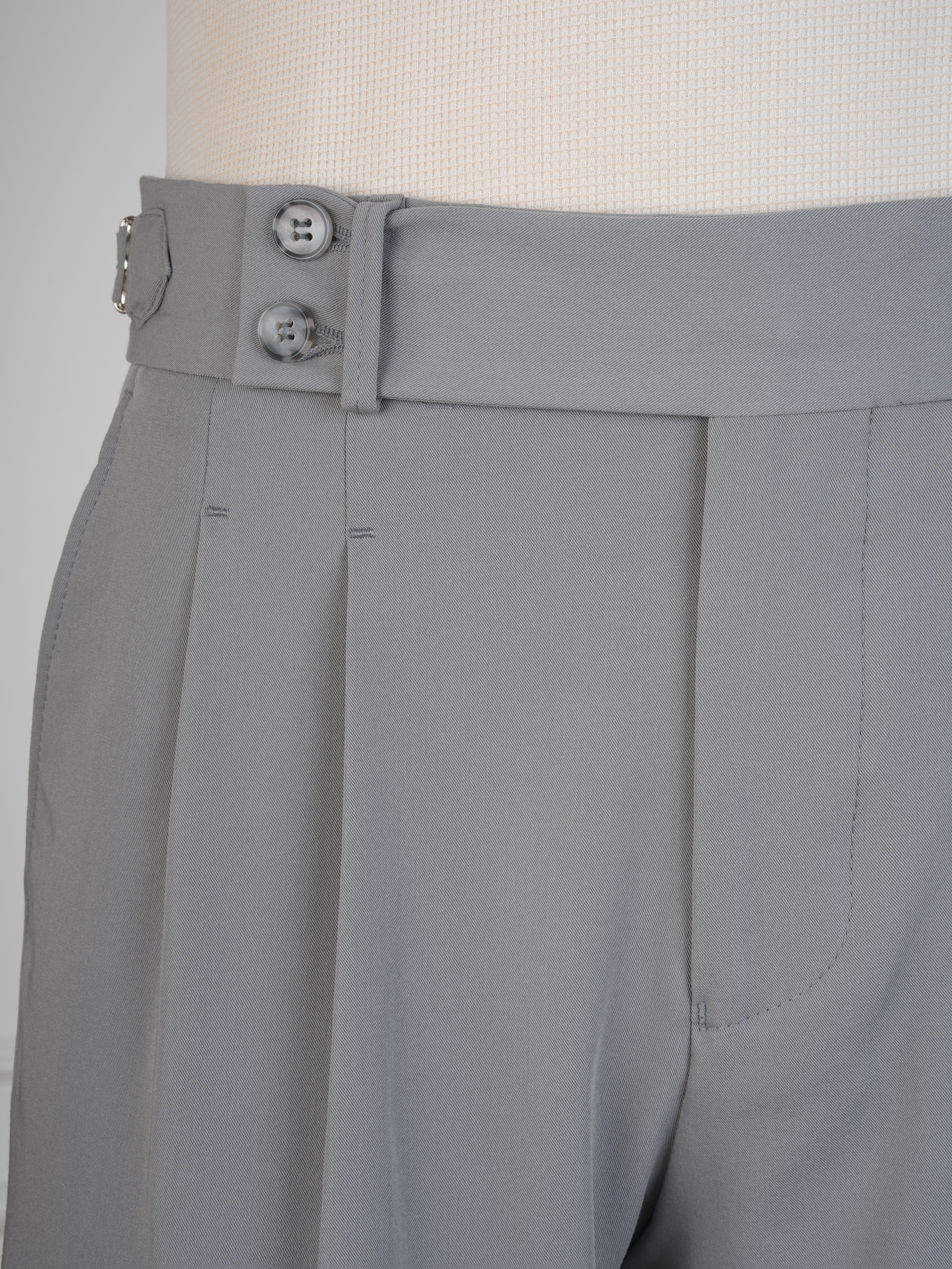 Erkek Regular Fit Yüksek Bel Piliseli Tokalı Kumaş Pantolon - Açık gri