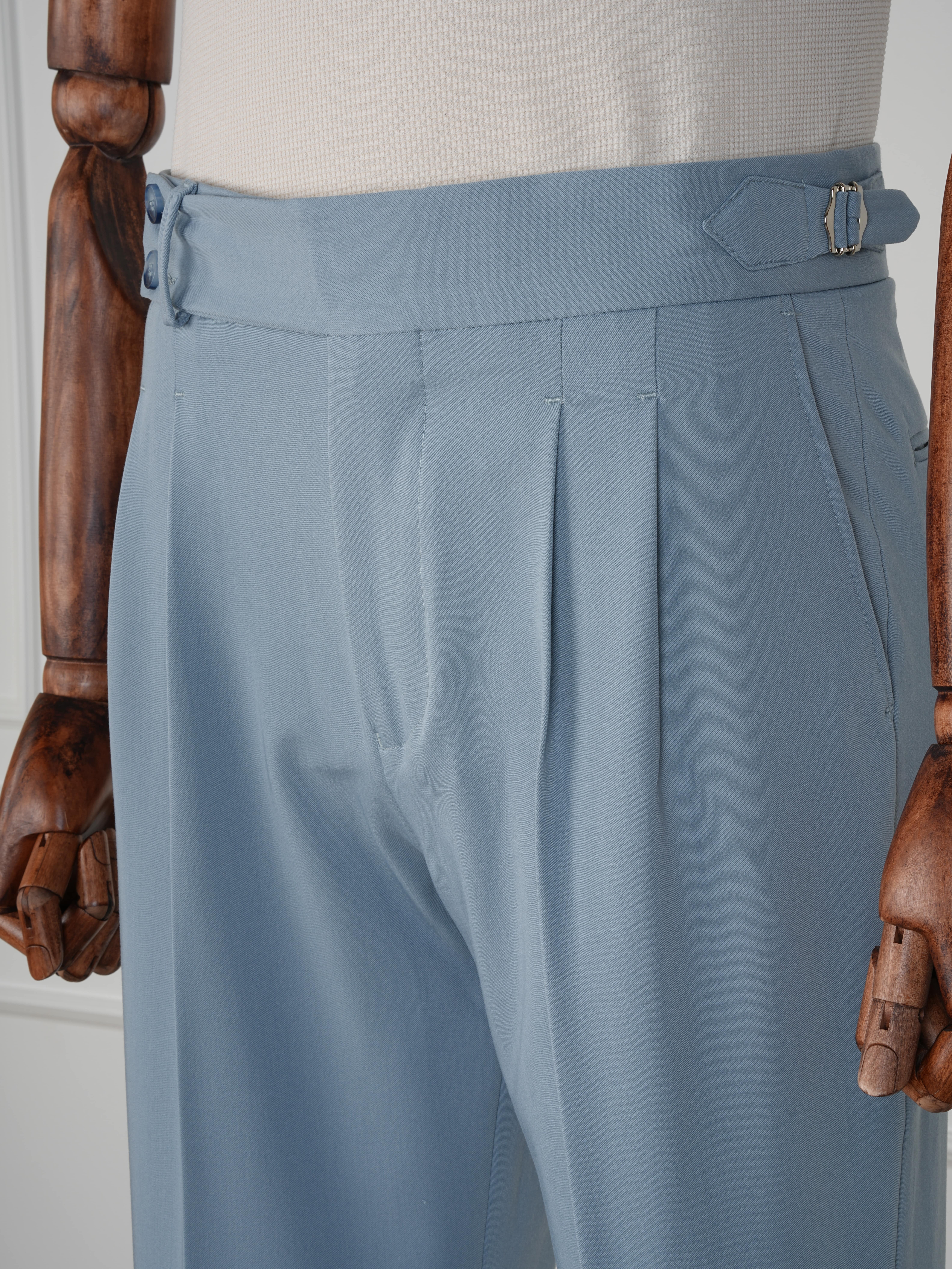 Erkek Regular Fit Yüksek Bel Piliseli Tokalı Kumaş Pantolon - Buz Mavisi