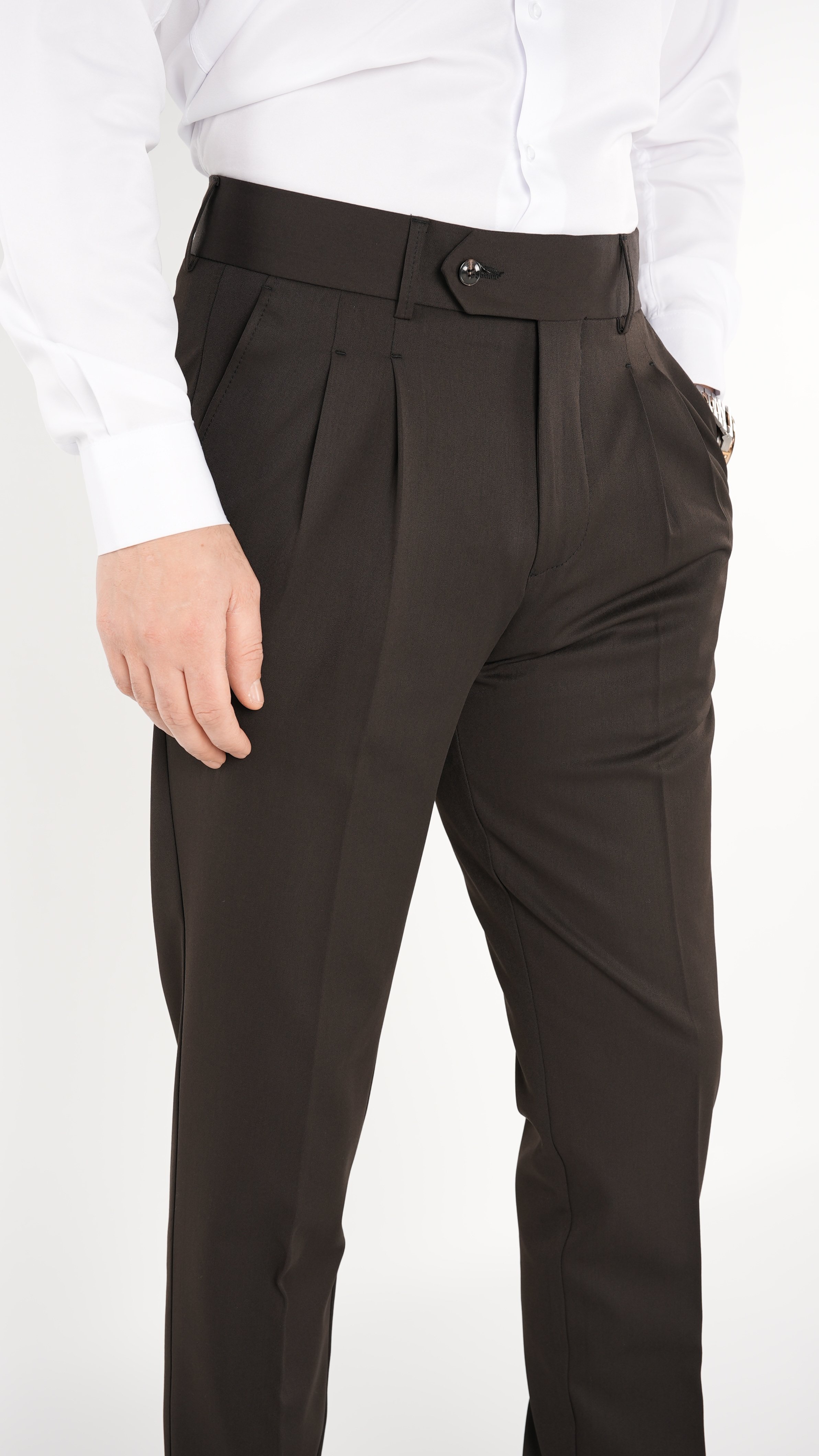 Erkek Regular Fit Yüksek Bel Piliseli Tokalı Kumaş Pantolon - Acı Kahve