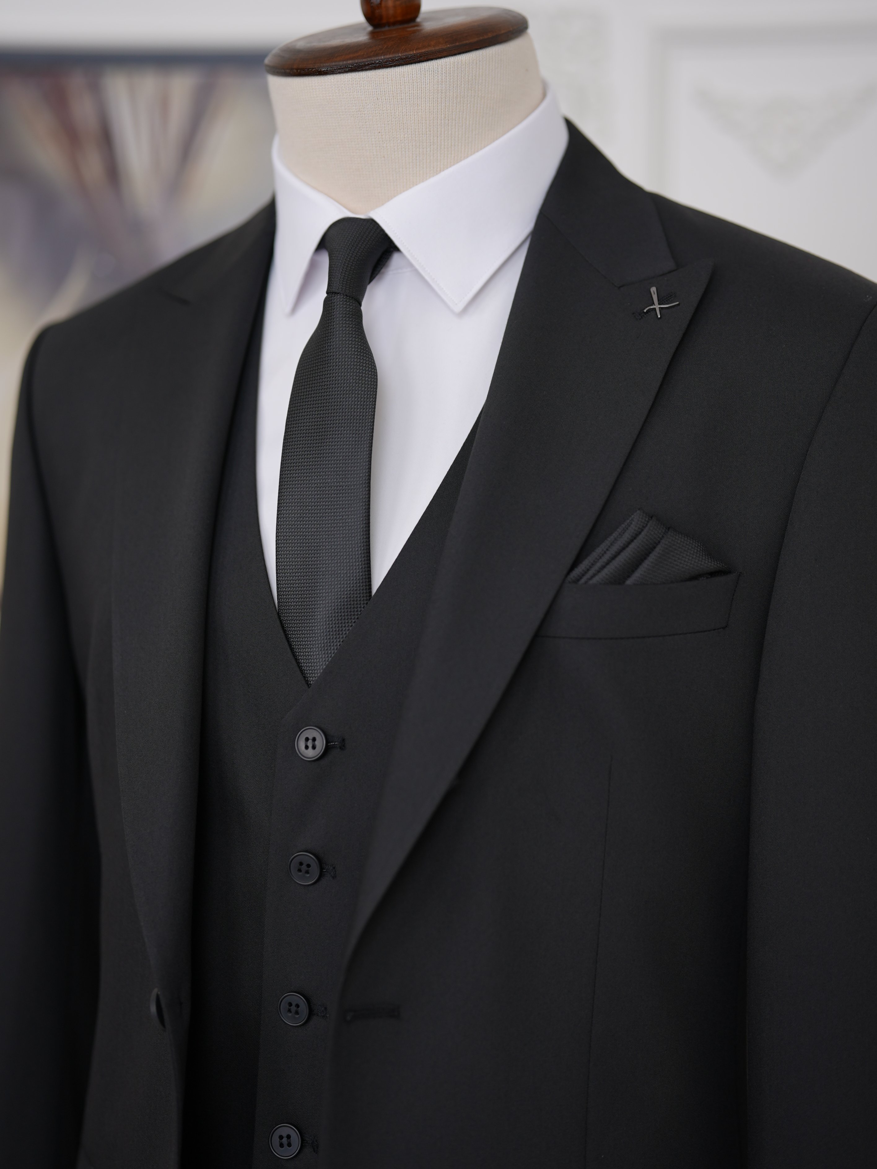 Erkek Slim Fit İtalyan Stil Yelekli Takım Elbise - Siyah