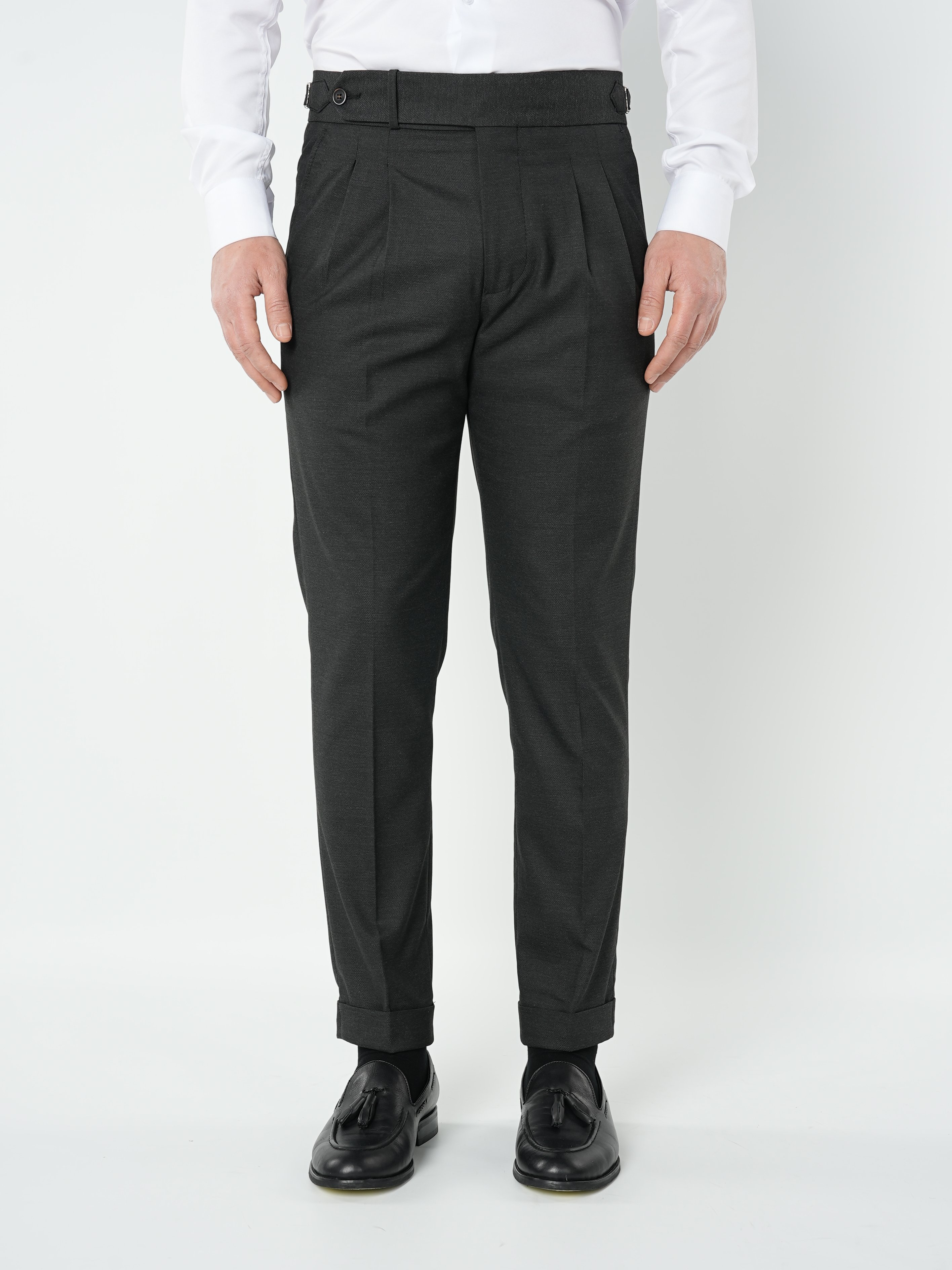 Erkek Slim Fit Yüksek Bel Duble Paça Tokalı  Piliseli Kumaş Pantolon - Füme