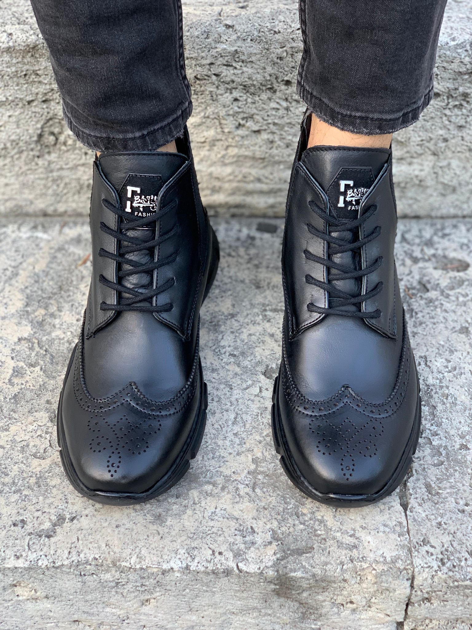 Hakiki Deri Bağcıklı Bot-Siyah