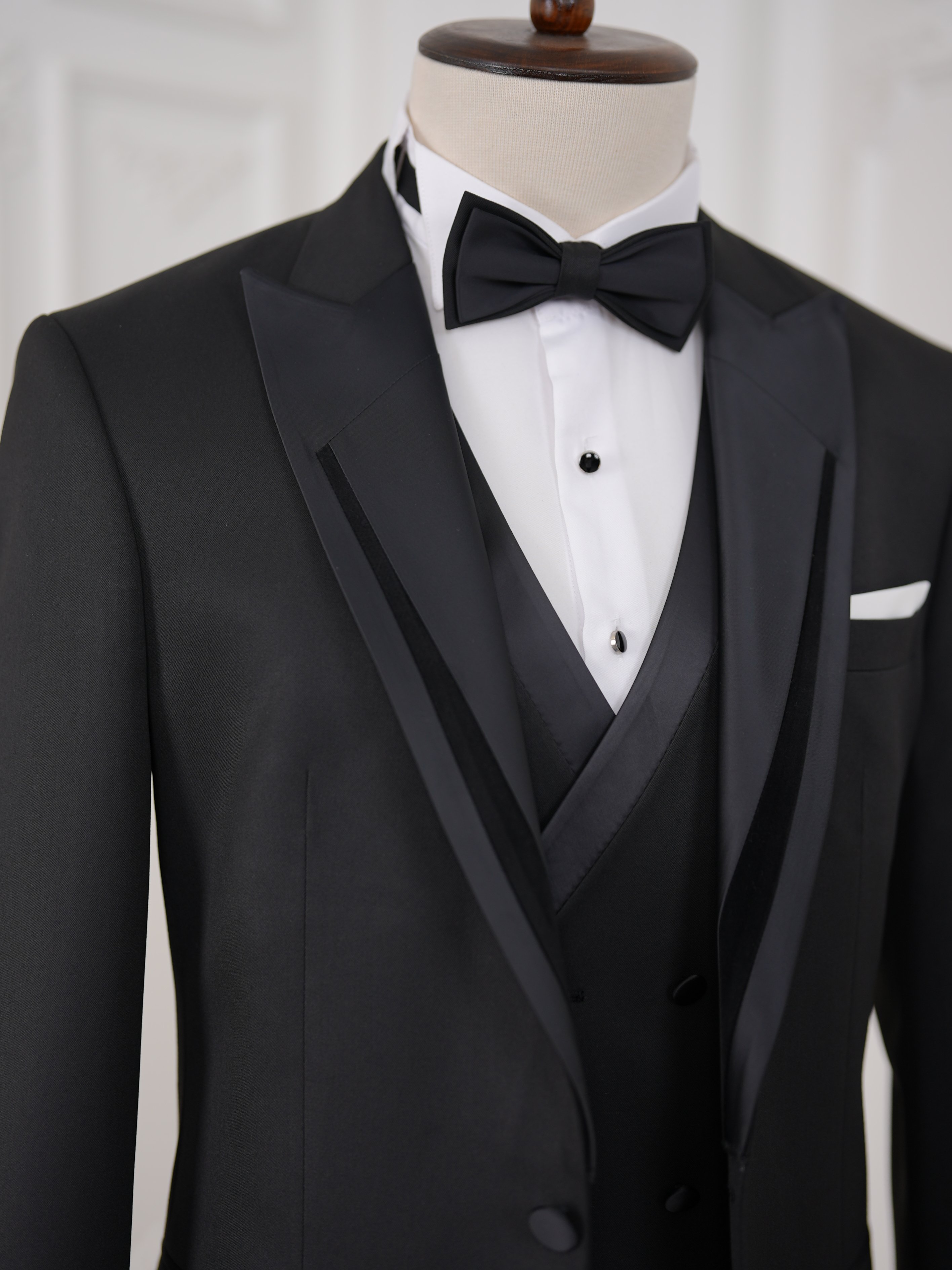 İtalyan Stil Slim Fit Sivri Yaka Ceket Yelek Pantolon Papyon Damatlık Smokin - Siyah