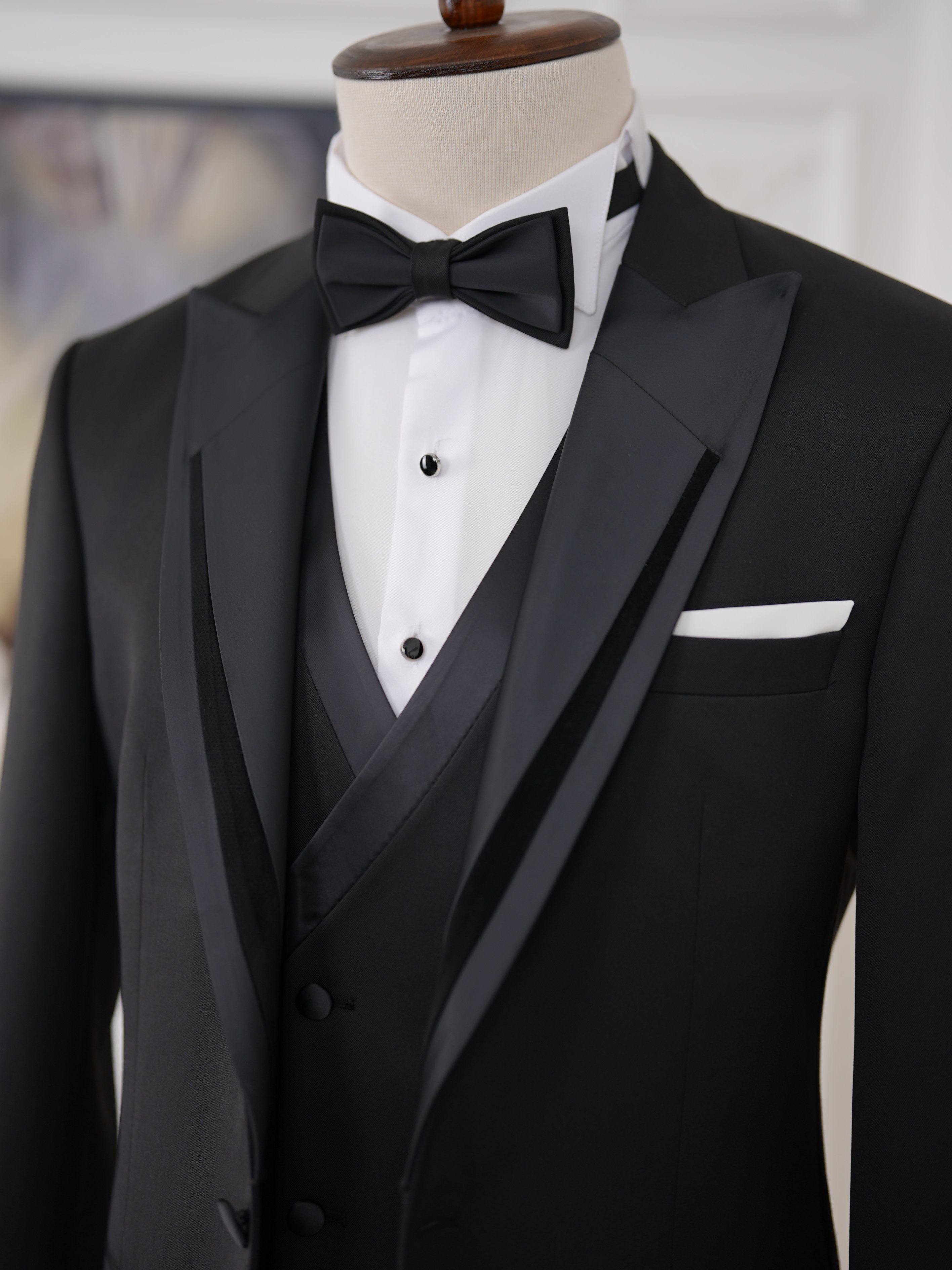 İtalyan Stil Slim Fit Sivri Yaka Ceket Yelek Pantolon Papyon Damatlık Smokin - Siyah
