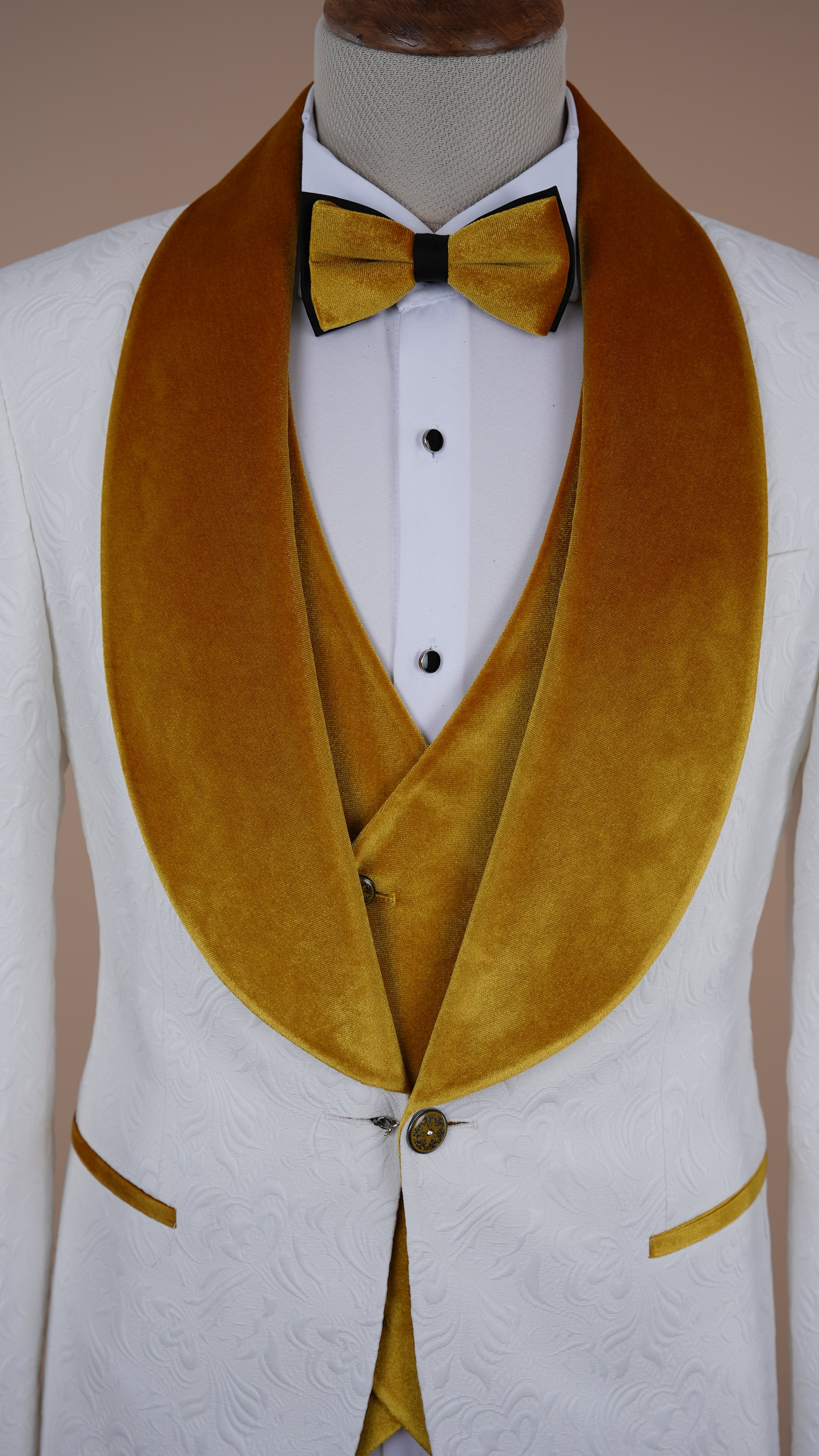 Premium Uomo Slim Fit Jacquard Fantasia Collo a scialle Bianco Giacca da smoking da sposo Gilet Pantaloni Papillon - Giallo