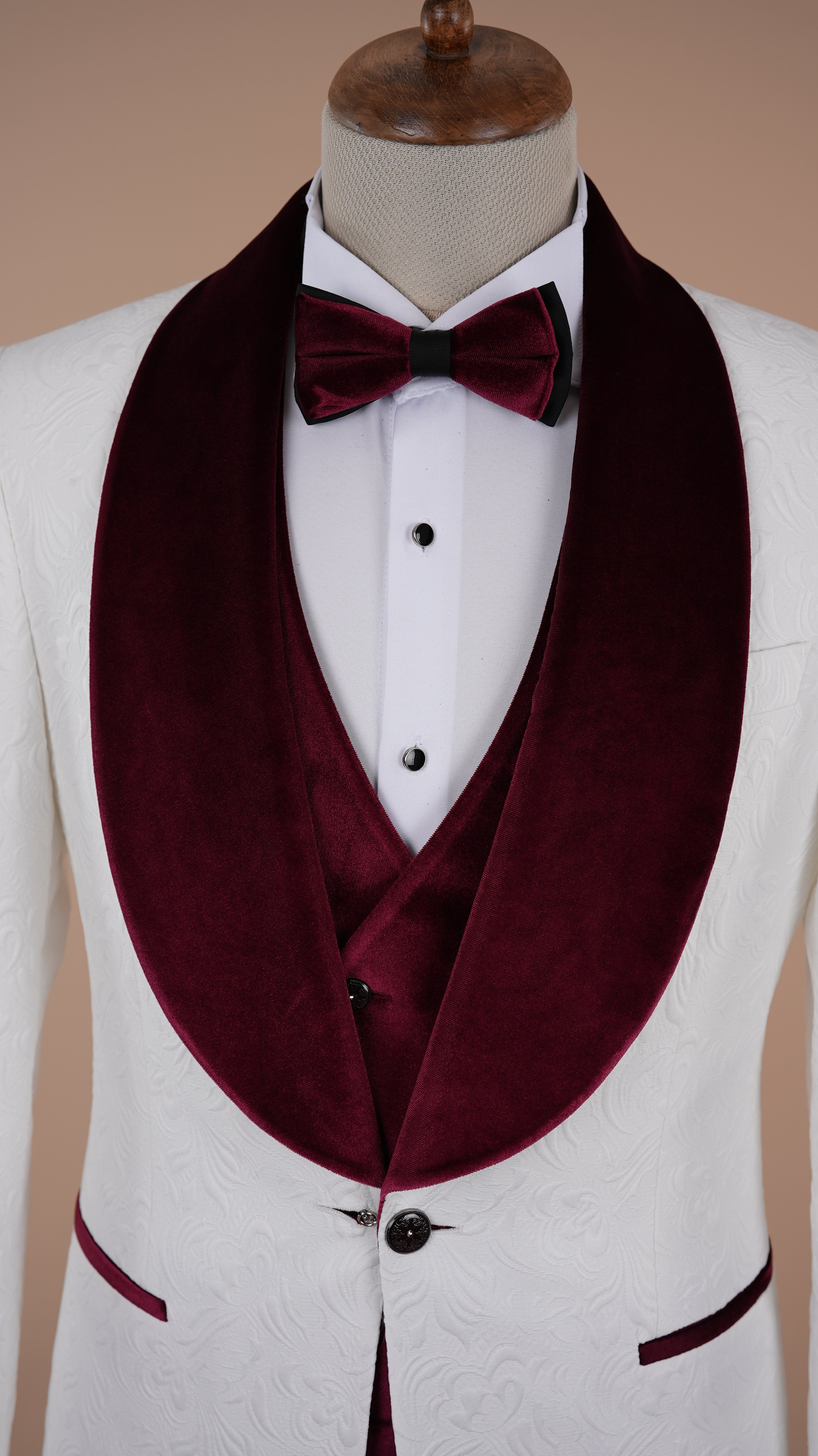 Premium Uomo Slim Fit Jacquard Fantasia Scialle Risvolto Bianco Giacca da smoking da sposo Gilet Pantaloni Papillon - Viola