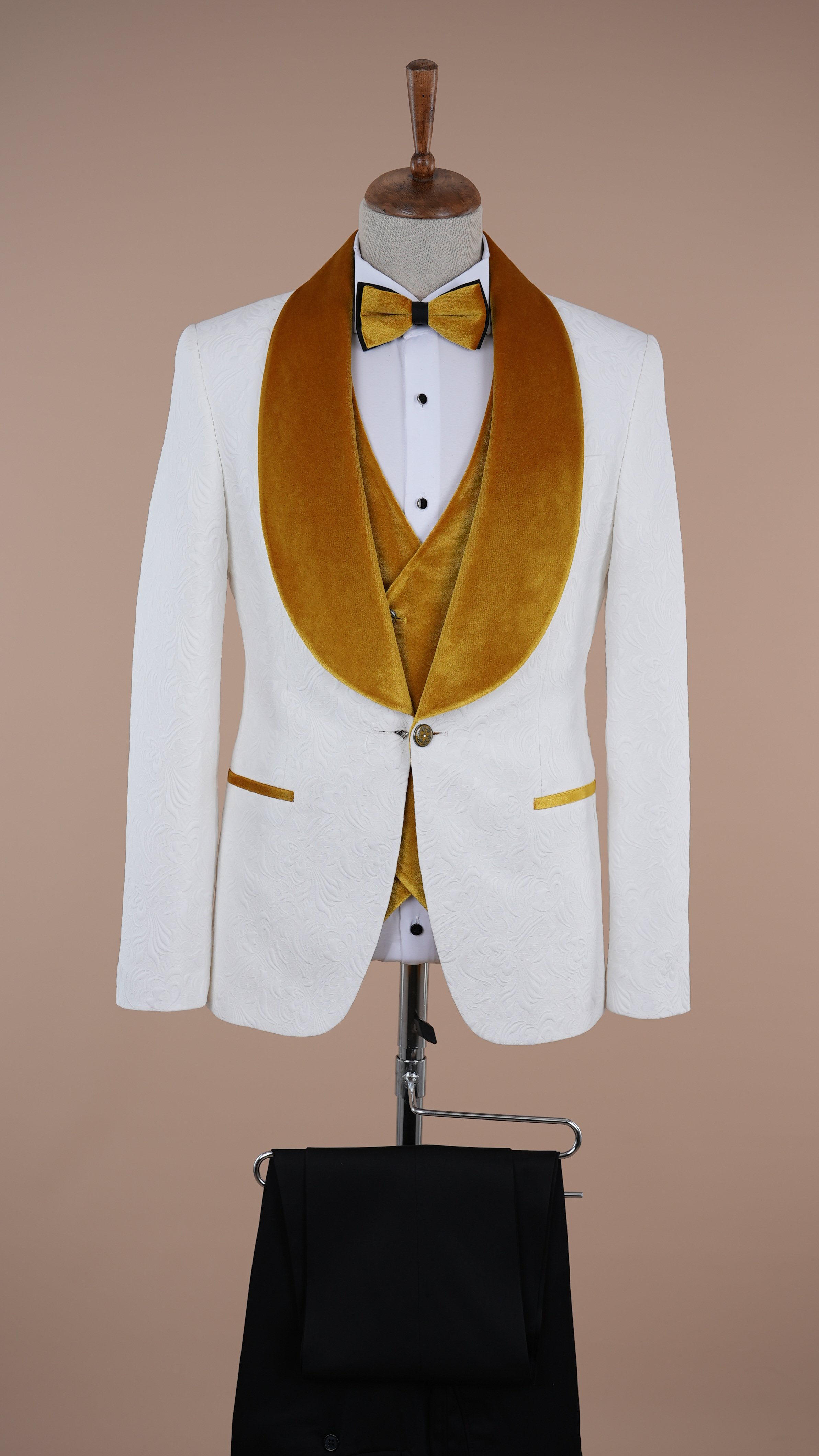 Premium Uomo Slim Fit Jacquard Fantasia Collo a scialle Bianco Giacca da smoking da sposo Gilet Pantaloni Papillon - Giallo
