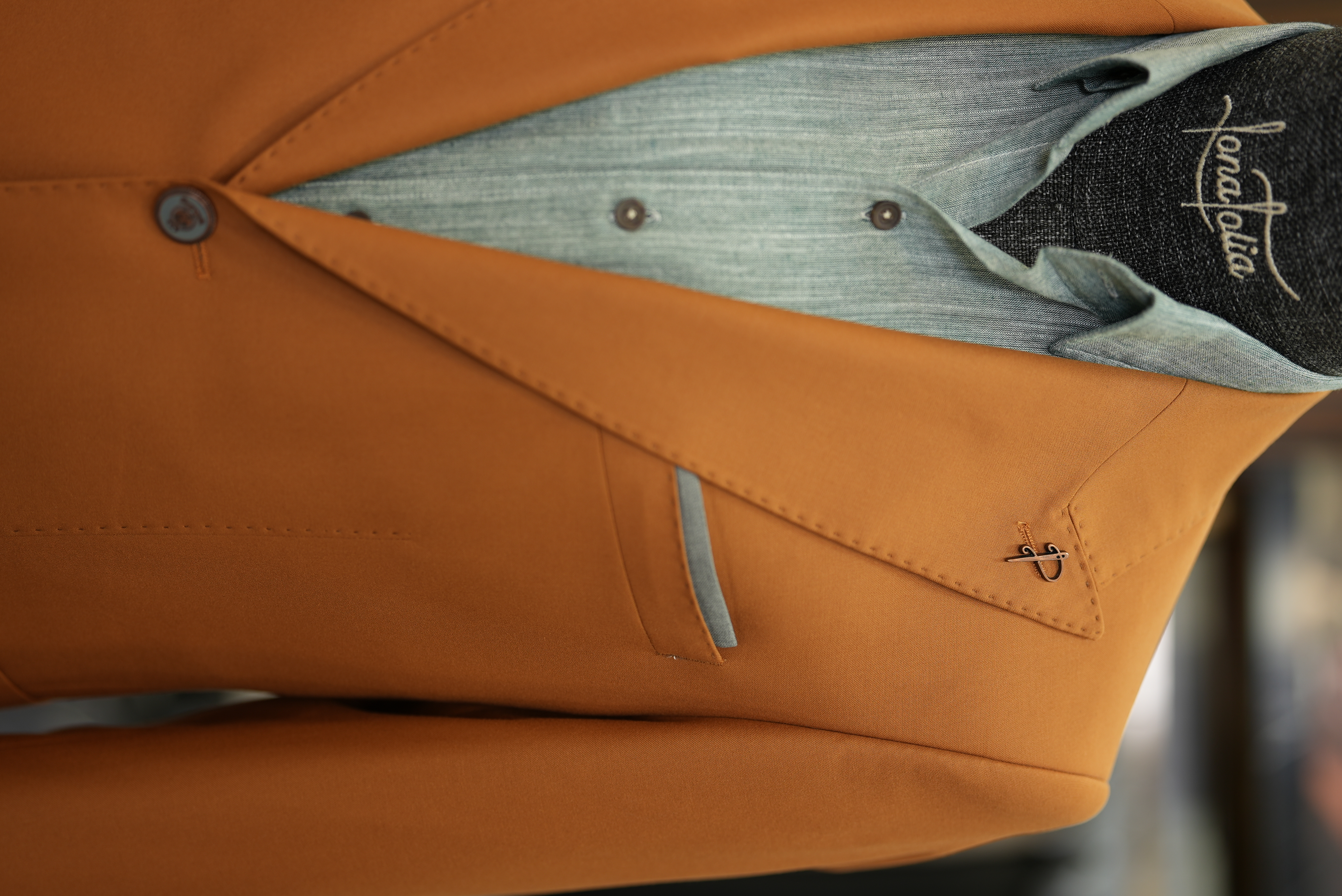 Pantaloni da giacca con tasca e tuta da uomo premium con cuciture a punto - Senape