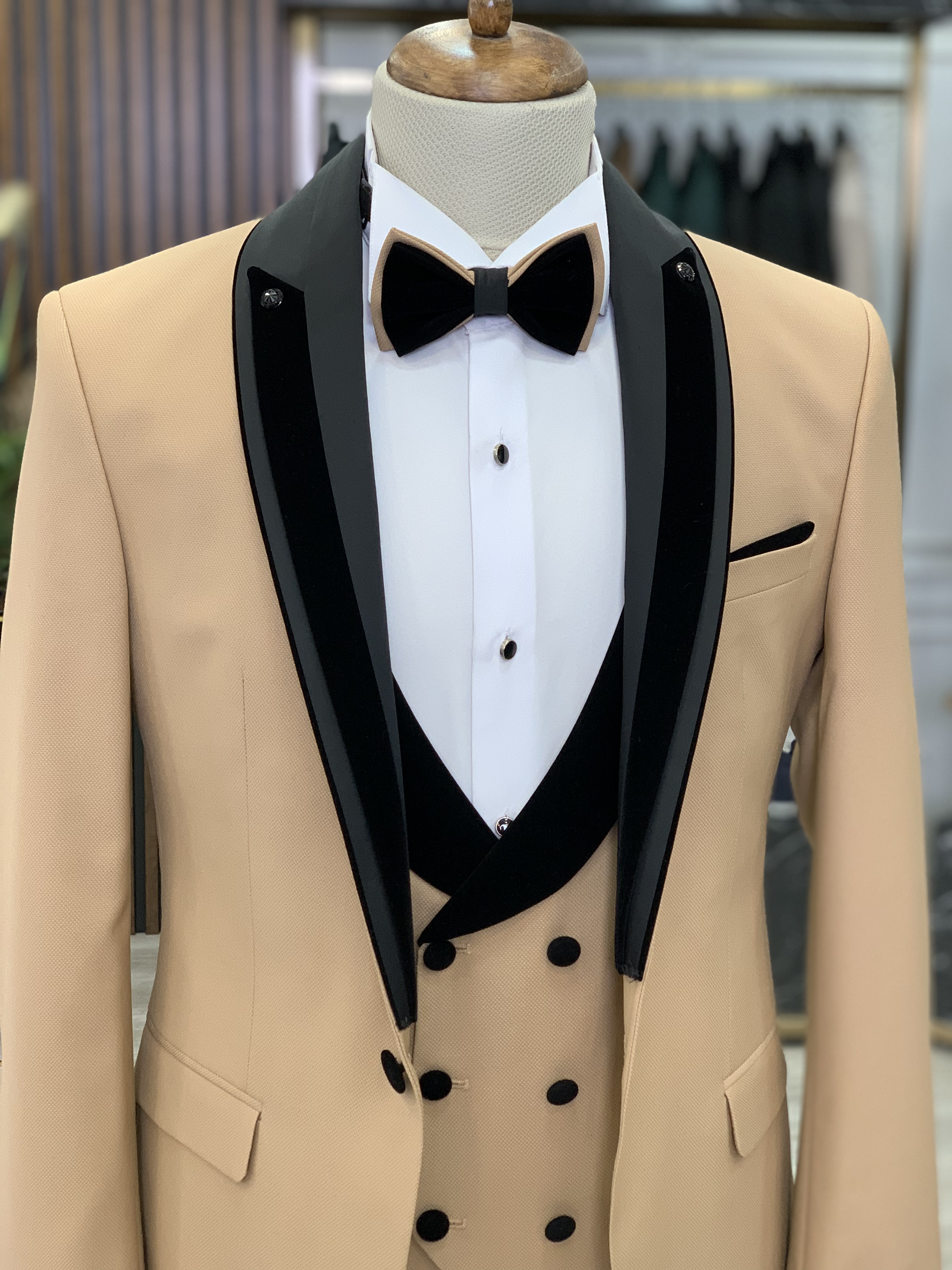 Slim Fit Damatlık Smokin Ceket Yelek Pantolon Papyon-Krem