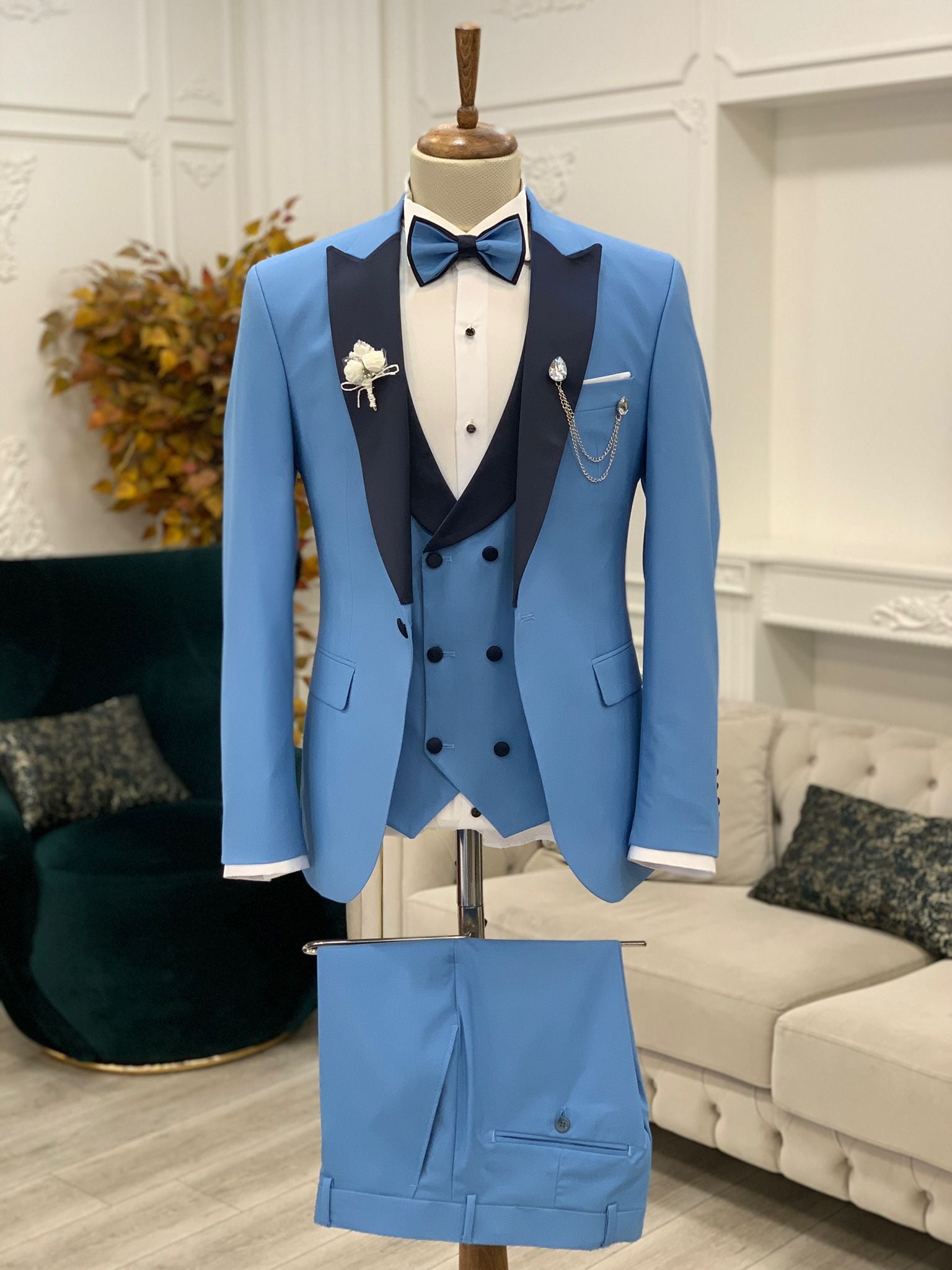 Abito da smoking slim fit, giacca, gilet, pantaloni, papillon - Blu