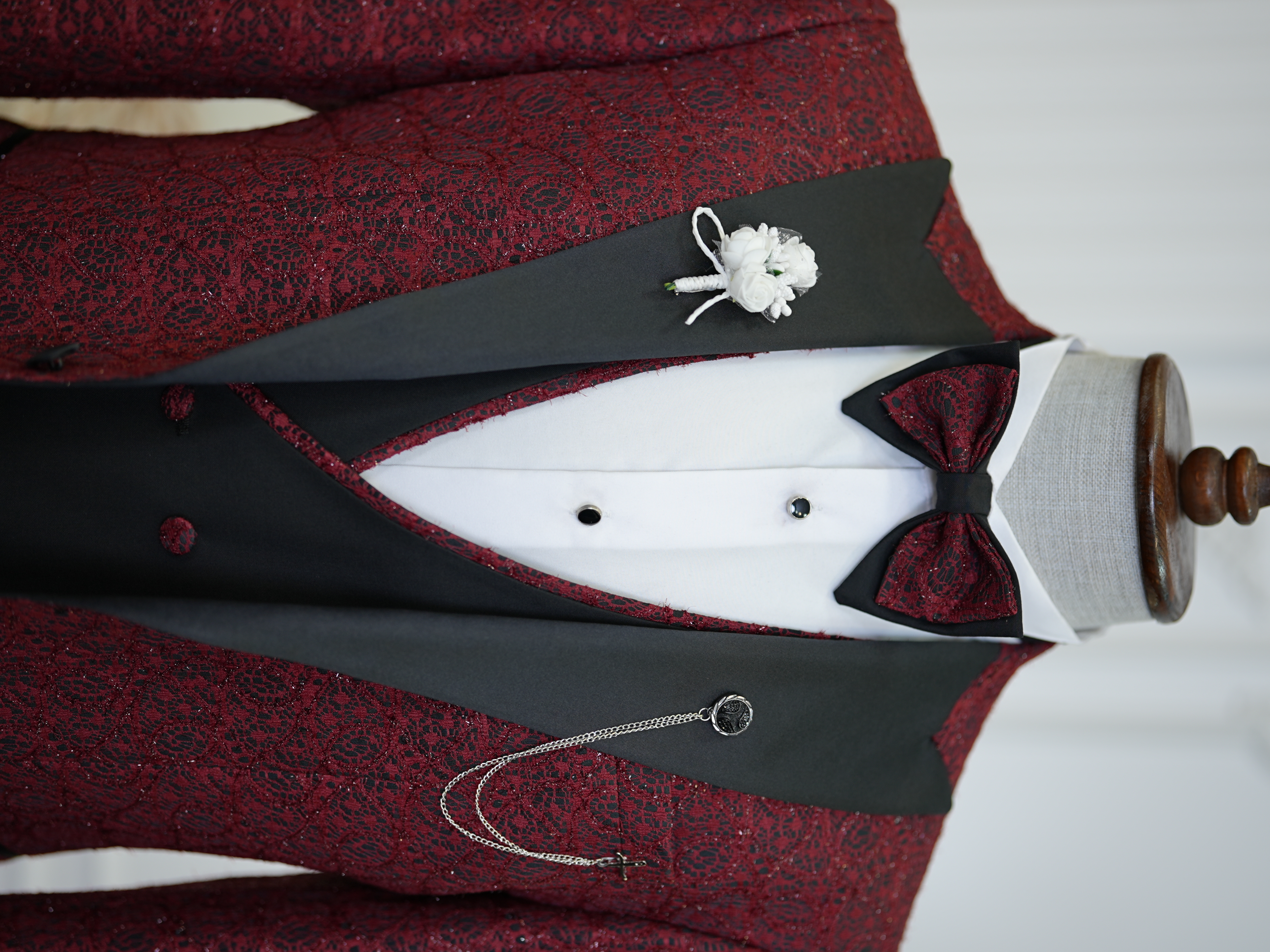 Erkek Smokin Damatlık Jakarlı Kırlangıç Yaka İtalyan Kesim Slim Fit Ceket Yelek Pantolon Papyon-Bordo