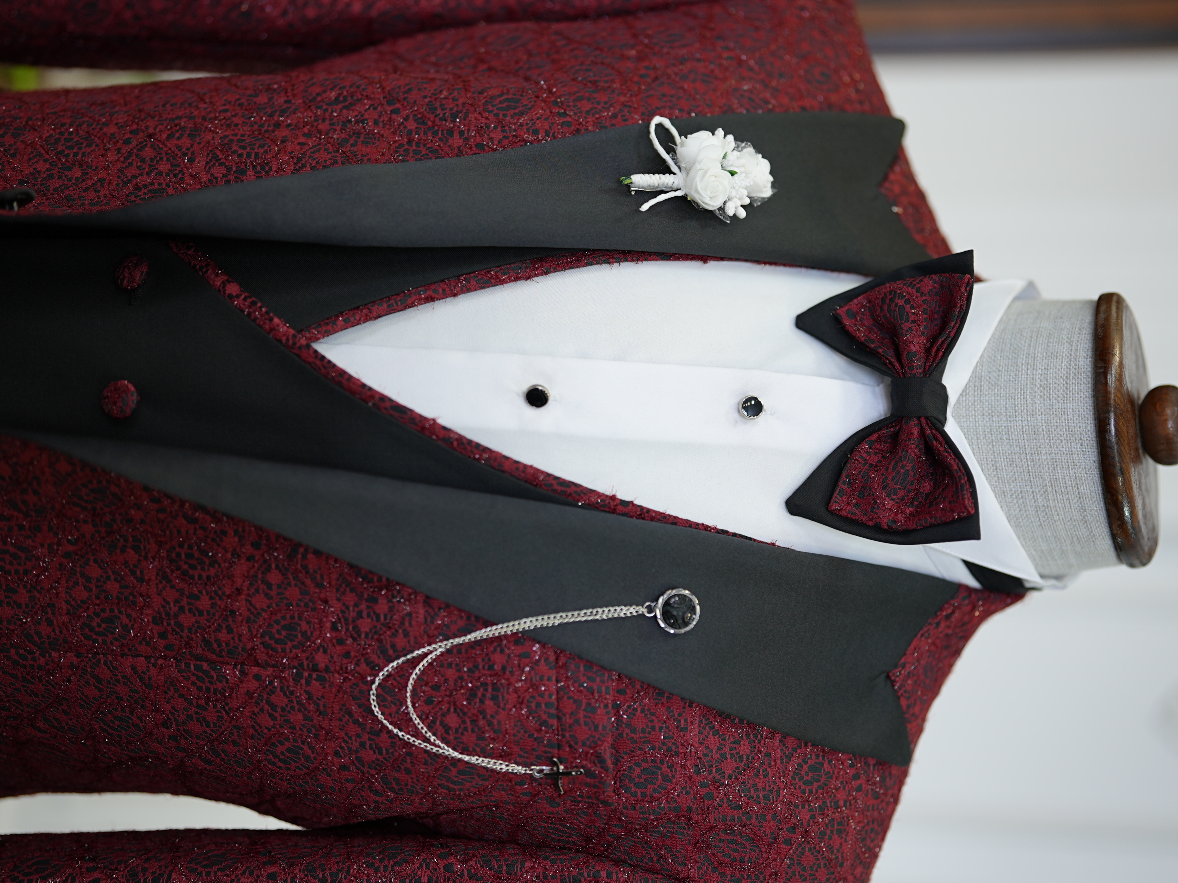 Erkek Smokin Damatlık Jakarlı Kırlangıç Yaka İtalyan Kesim Slim Fit Ceket Yelek Pantolon Papyon-Bordo