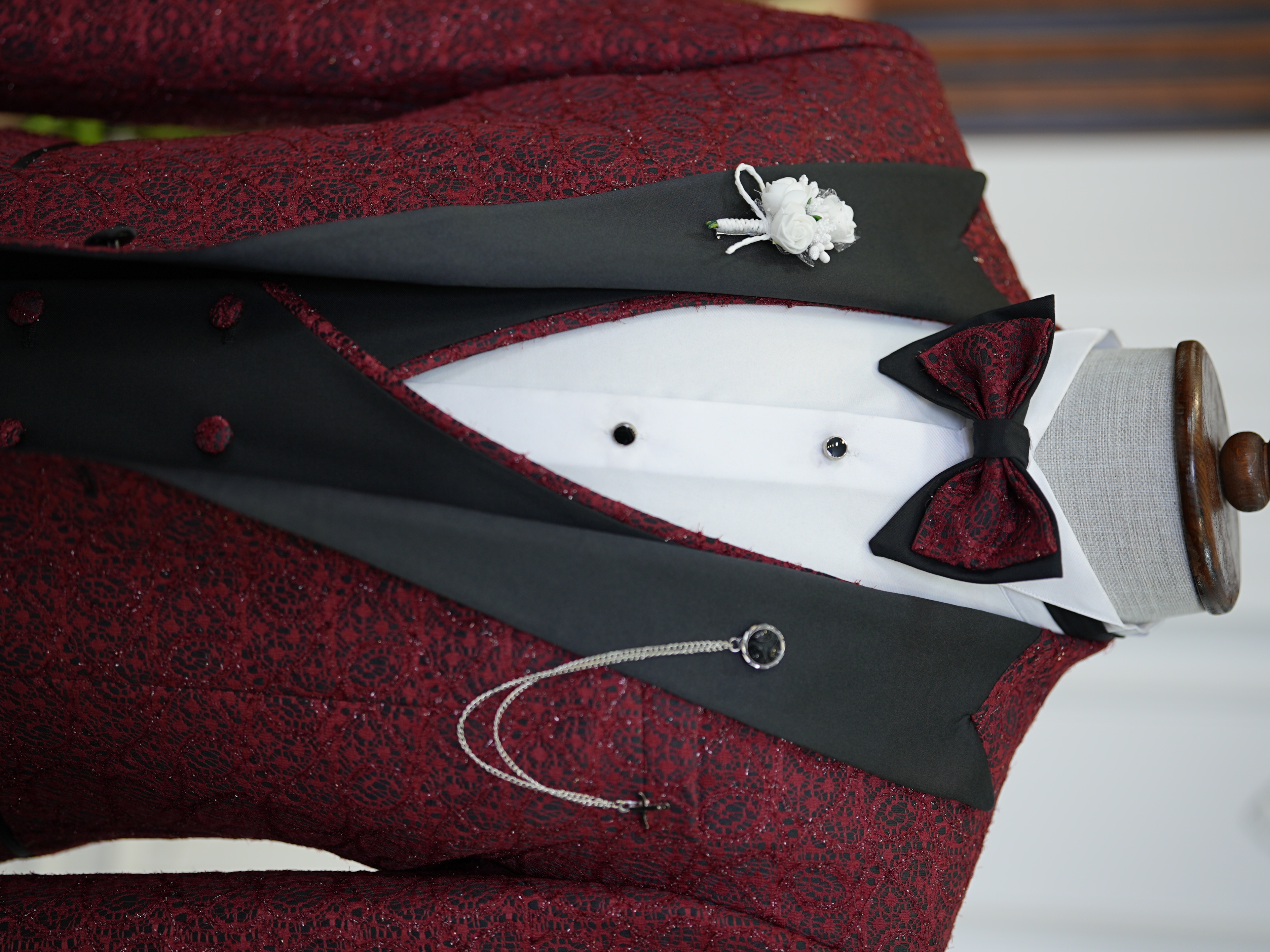 Erkek Smokin Damatlık Jakarlı Kırlangıç Yaka İtalyan Kesim Slim Fit Ceket Yelek Pantolon Papyon-Bordo