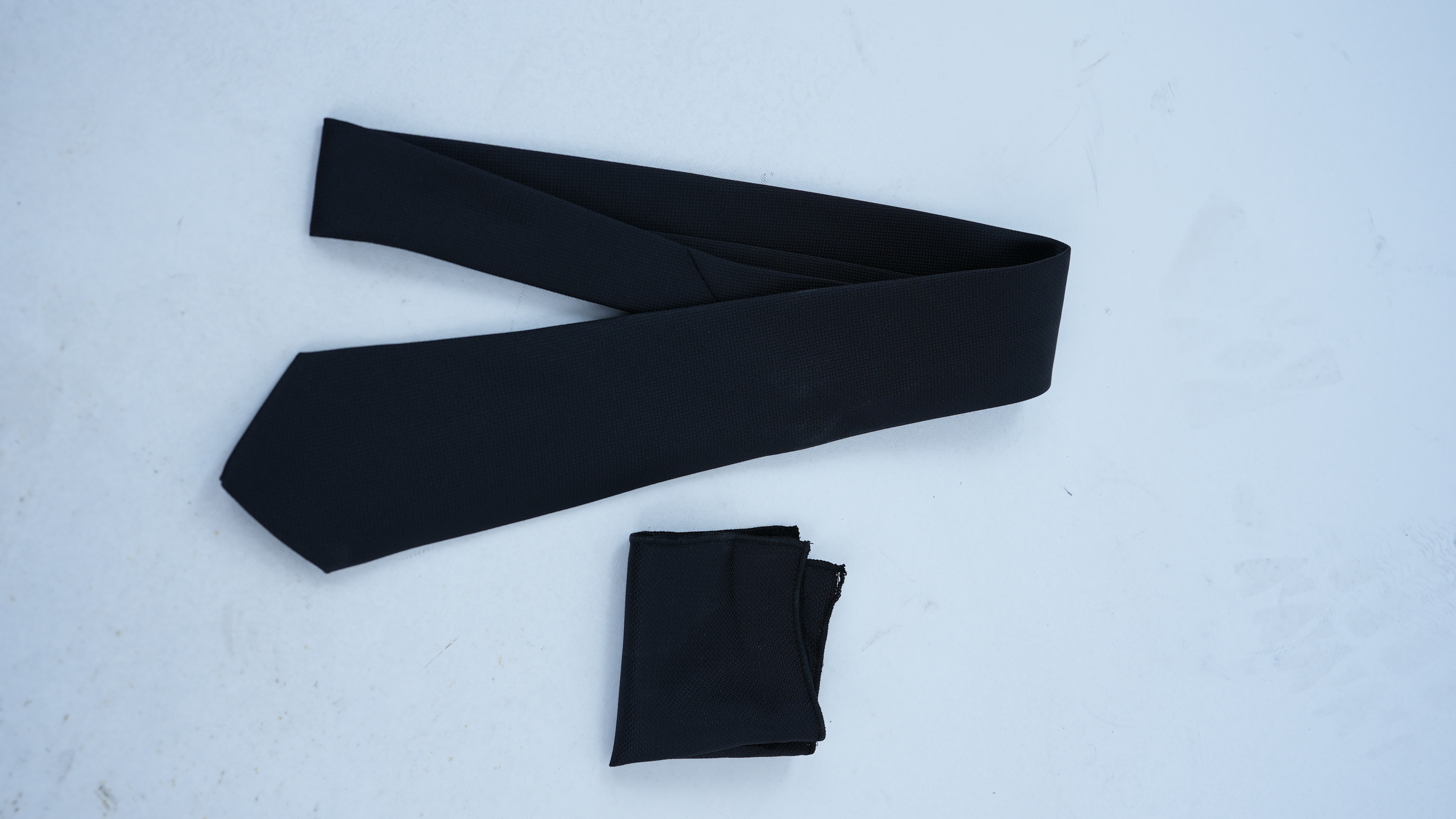 Armürlü Kravat - Siyah