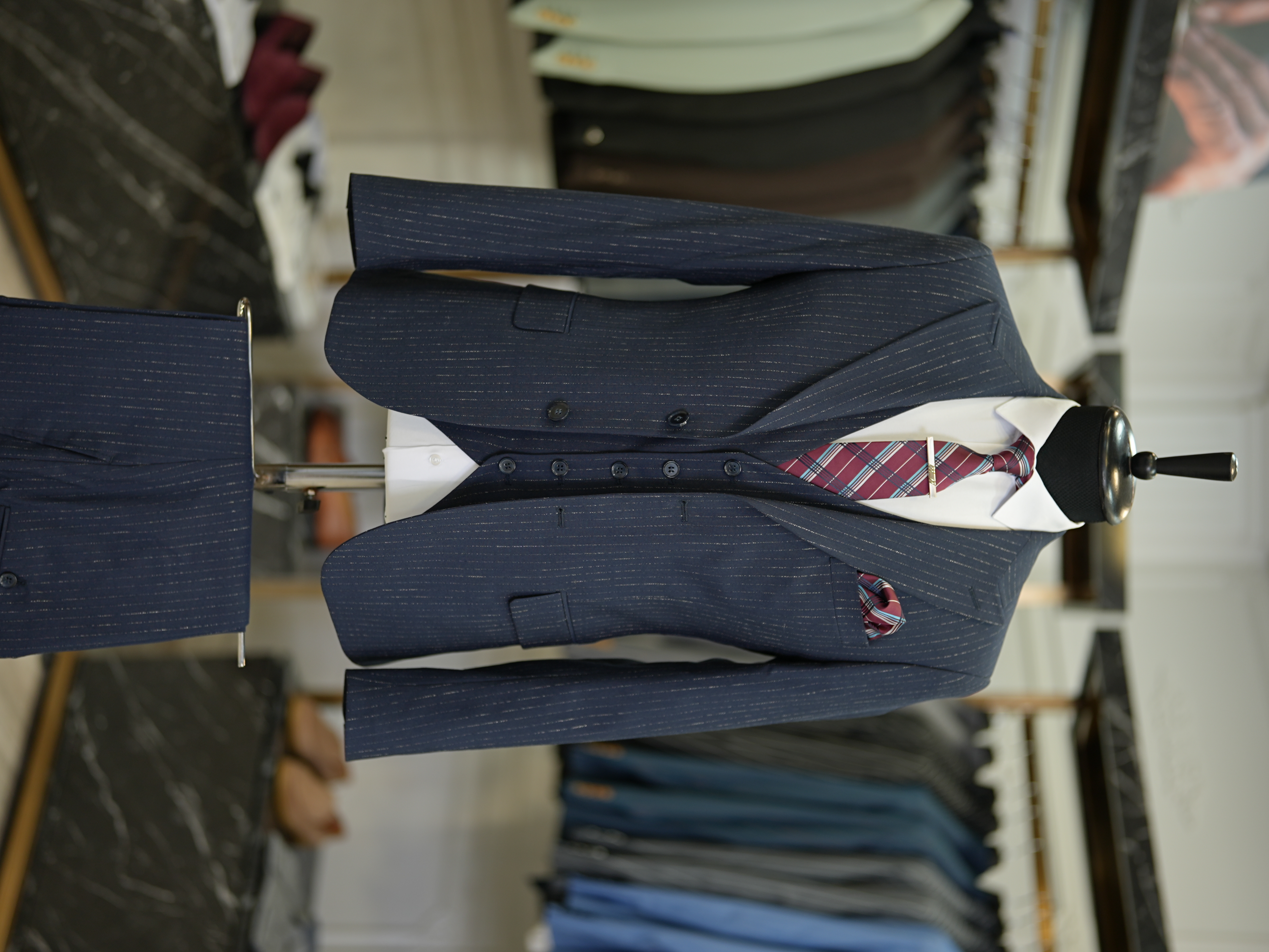 Abito da uomo a righe con colletto a rondine stile italiano giacca slim fit gilet pantaloni - Scuro - Blu navy scuro