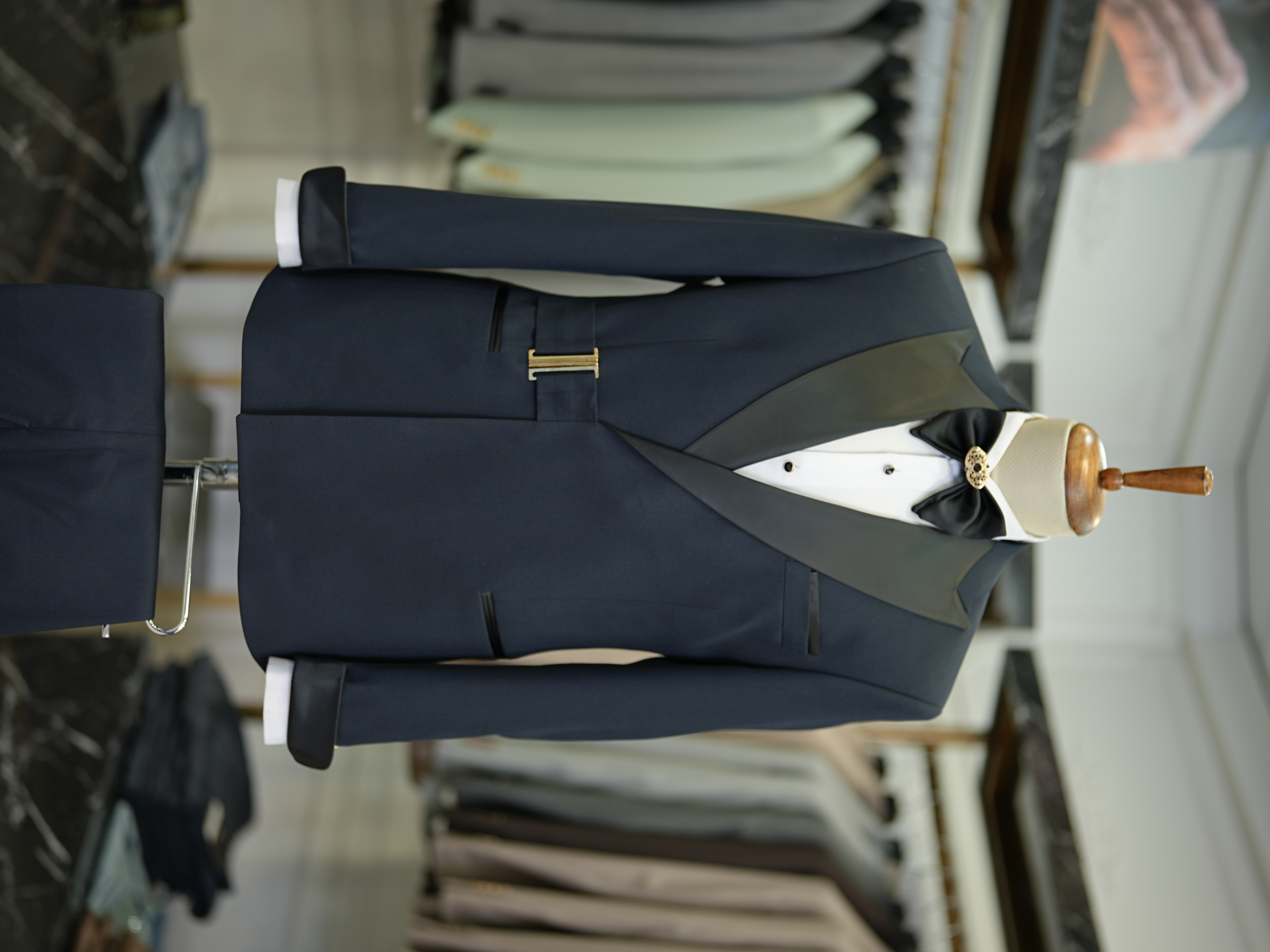 Abito da sposo smoking doppiopetto da uomo collo a rondine stile italiano pantaloni da giacca slim fit papillon - blu navy scuro