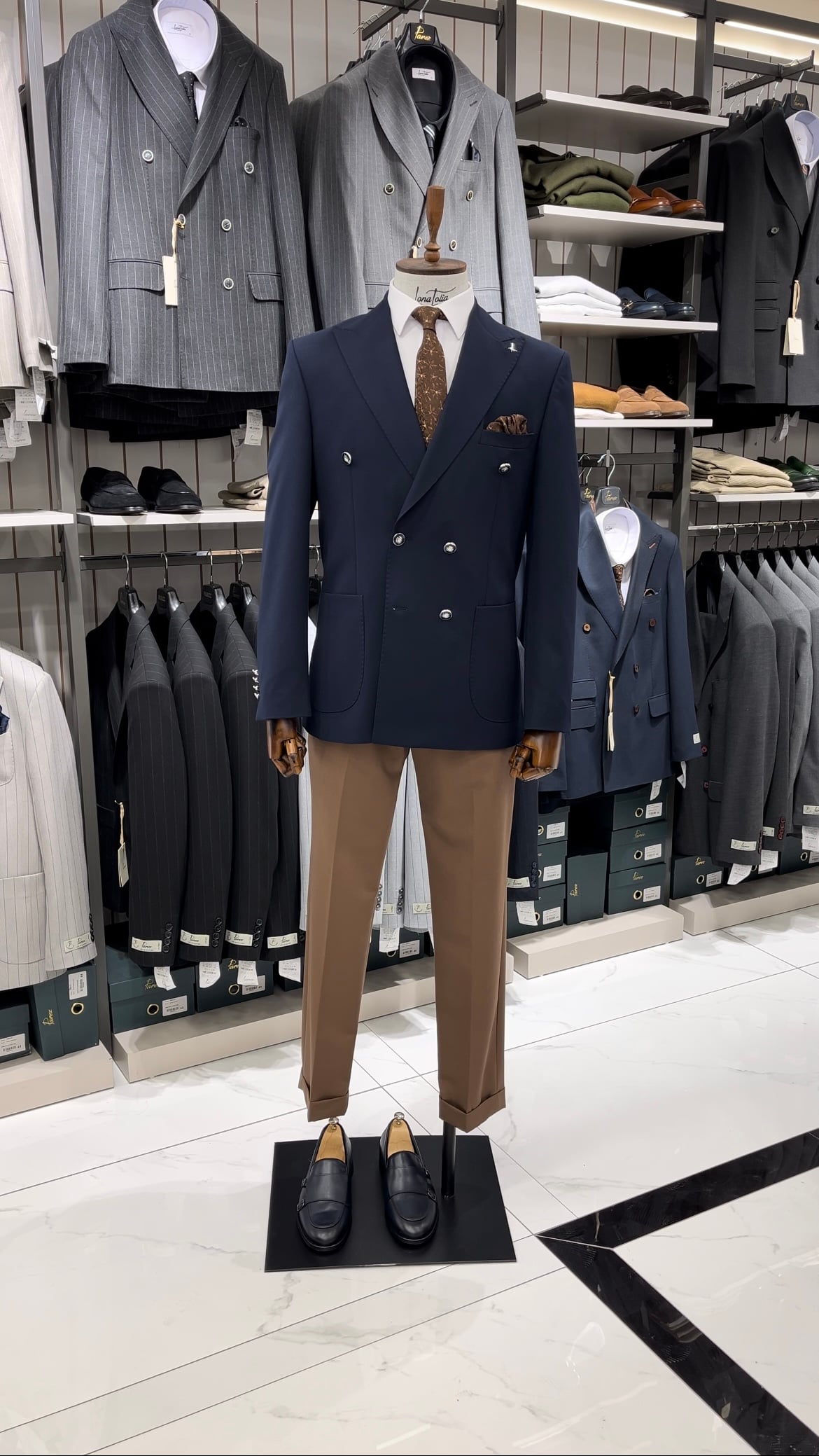Erkek Premium İtalyan Stil Slim Fit Erkek Punto Dikişli Torba Cepli Yarım Astarlı Kruvaze Ceket - Lacivert