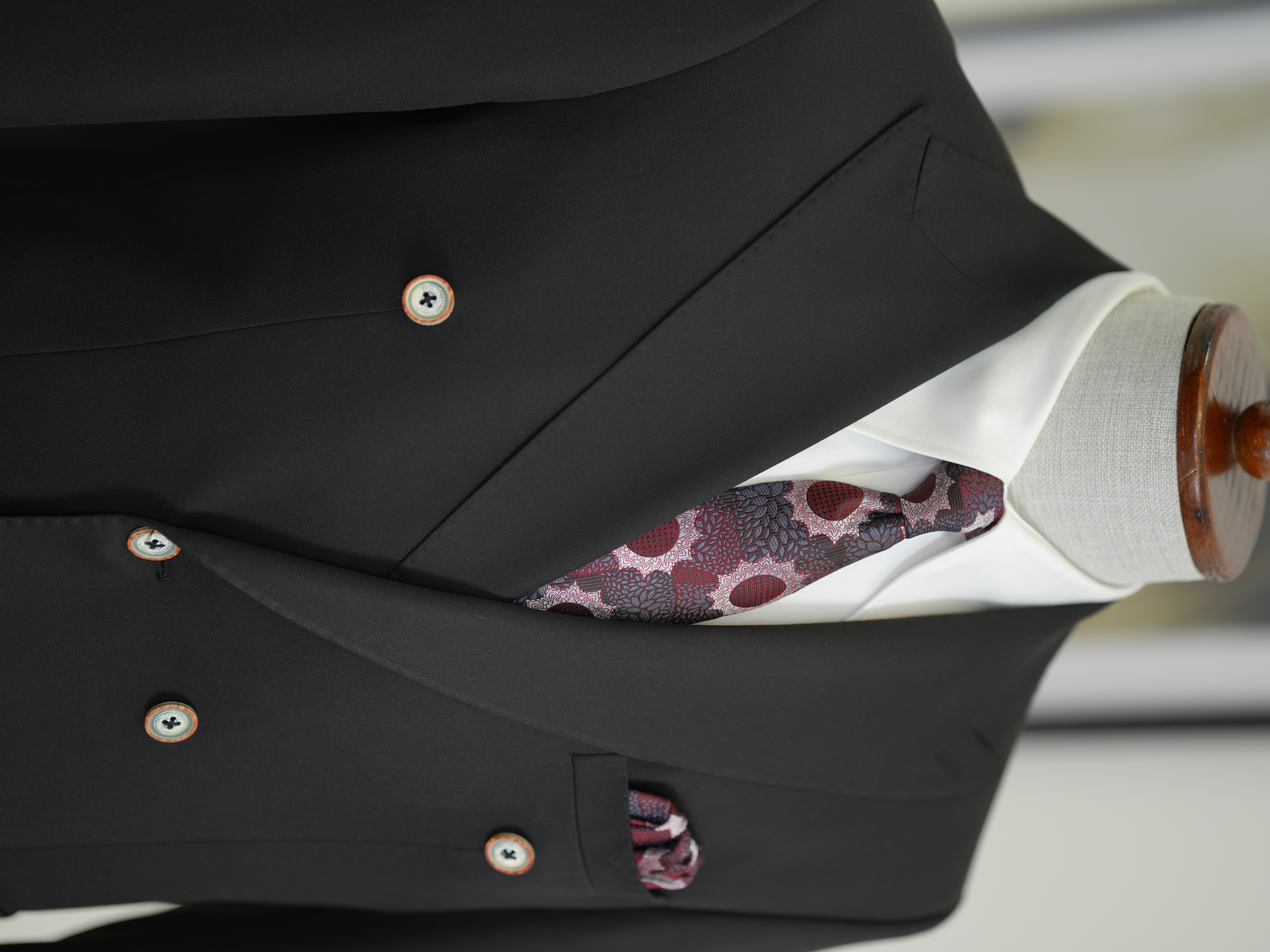 Erkek Premium İtalyan Stil Slim Fit Erkek Punto Dikişli Torba Cepli Yarım Astarlı Kruvaze Ceket-Siyah