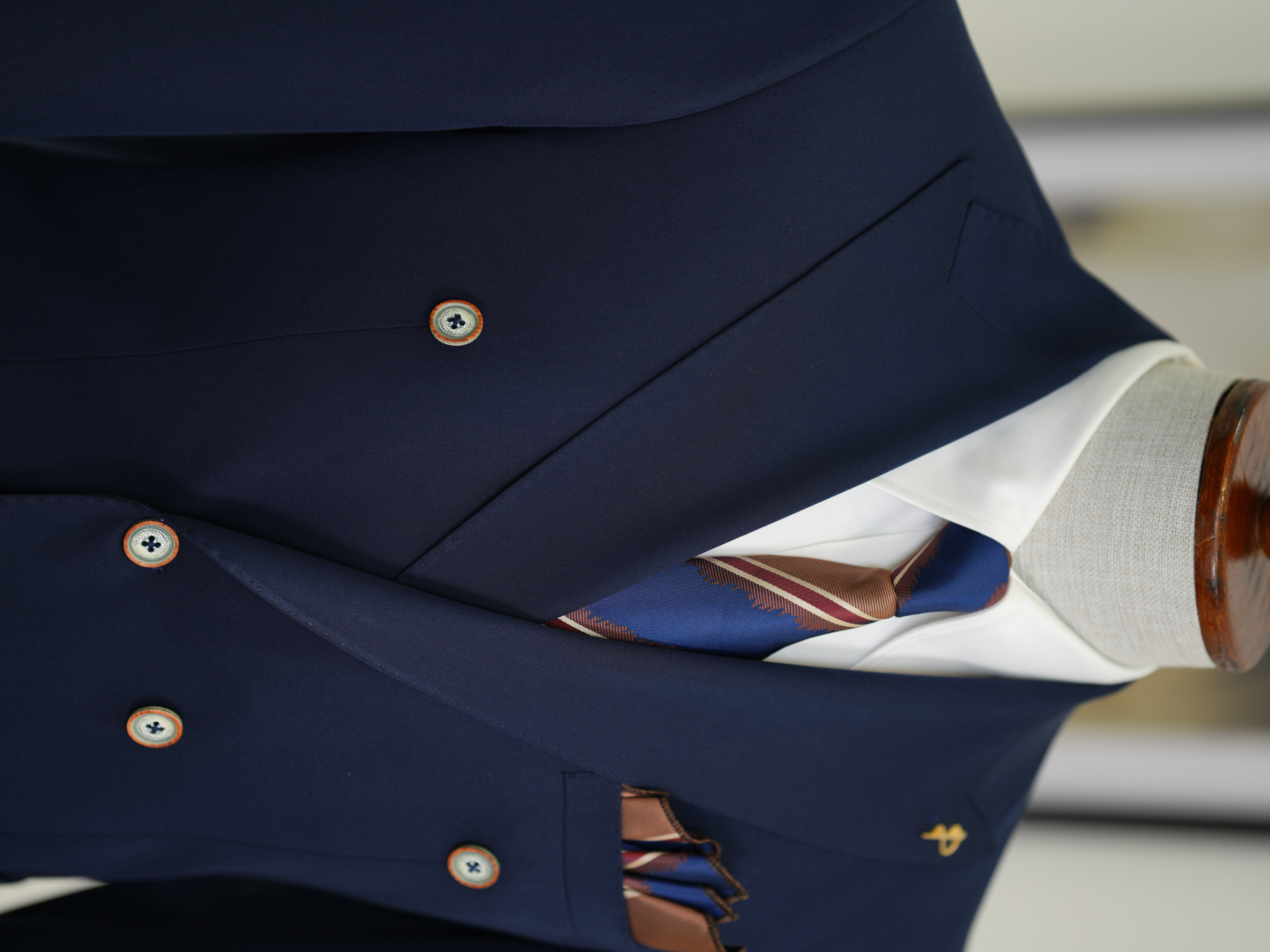 Erkek Premium İtalyan Stil Slim Fit Erkek Punto Dikişli Torba Cepli Yarım Astarlı Kruvaze Ceket-Lacivert