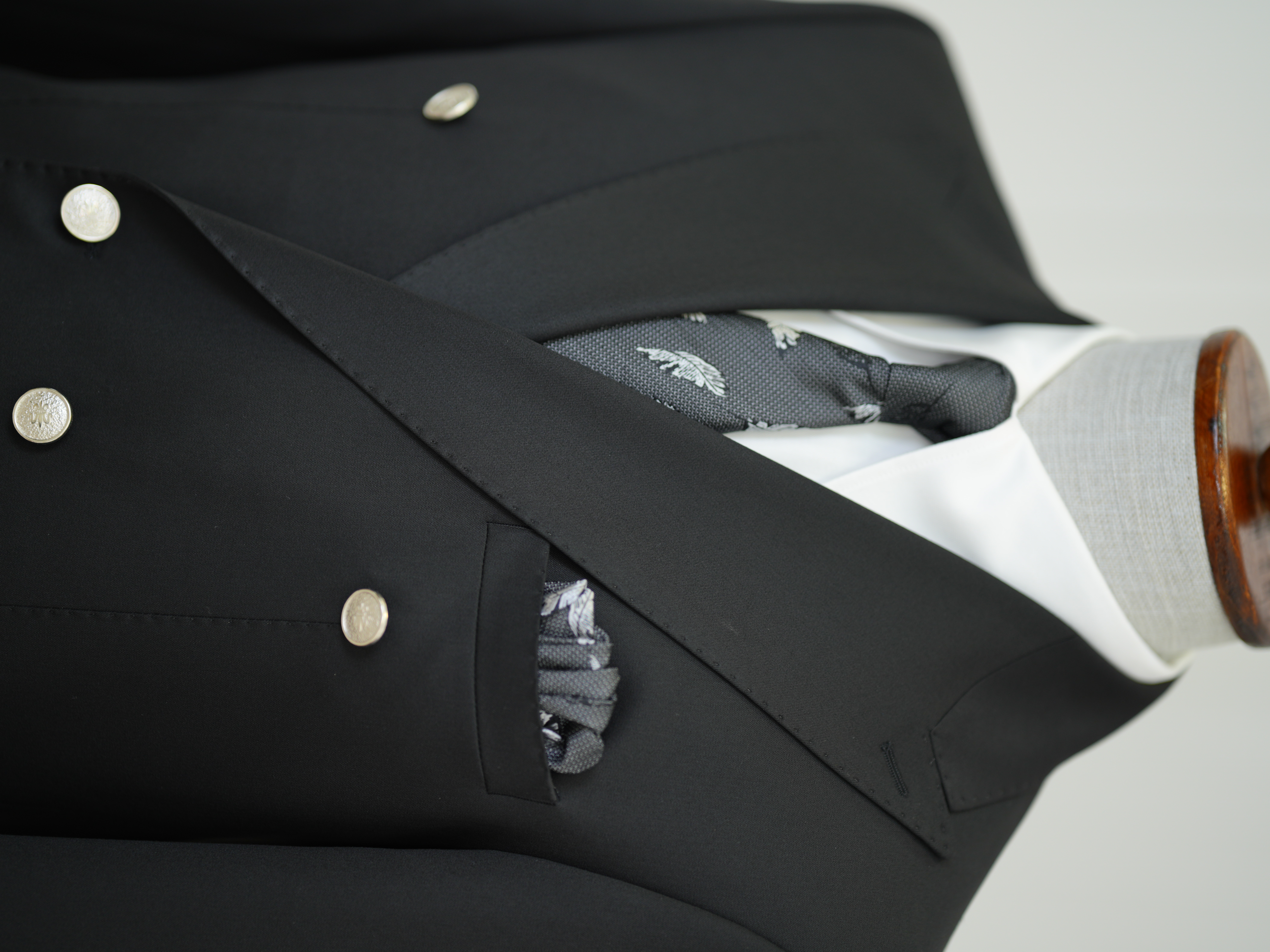 Erkek Premium İtalyan Stil Slim Fit Erkek Punto Dikişli Torba Cepli Yarım Astarlı Kruvaze Ceket - Siyah