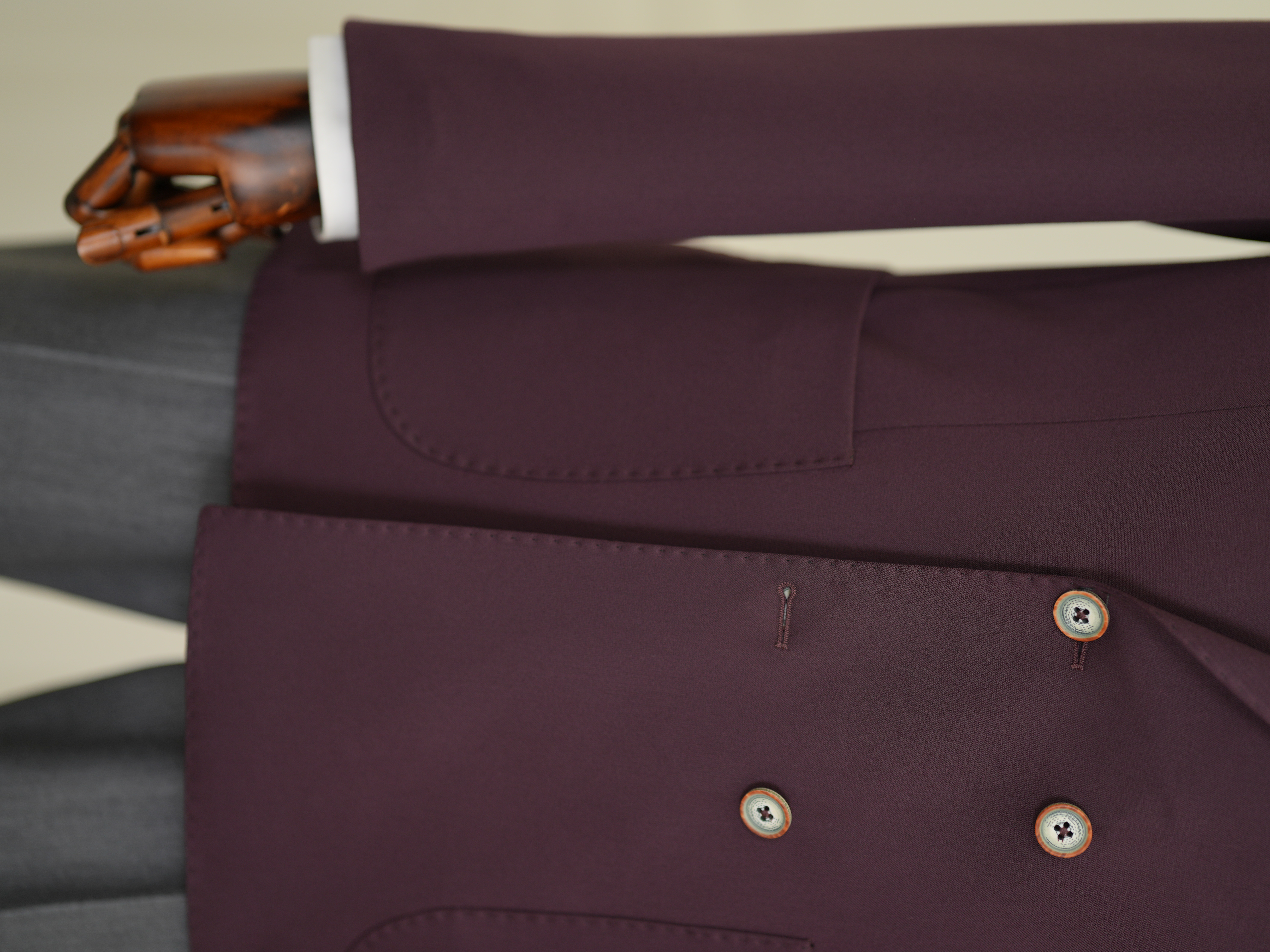 Erkek Premium İtalyan Stil Slim Fit Erkek Punto Dikişli Torba Cepli Yarım Astarlı Kruvaze Ceket-Mor
