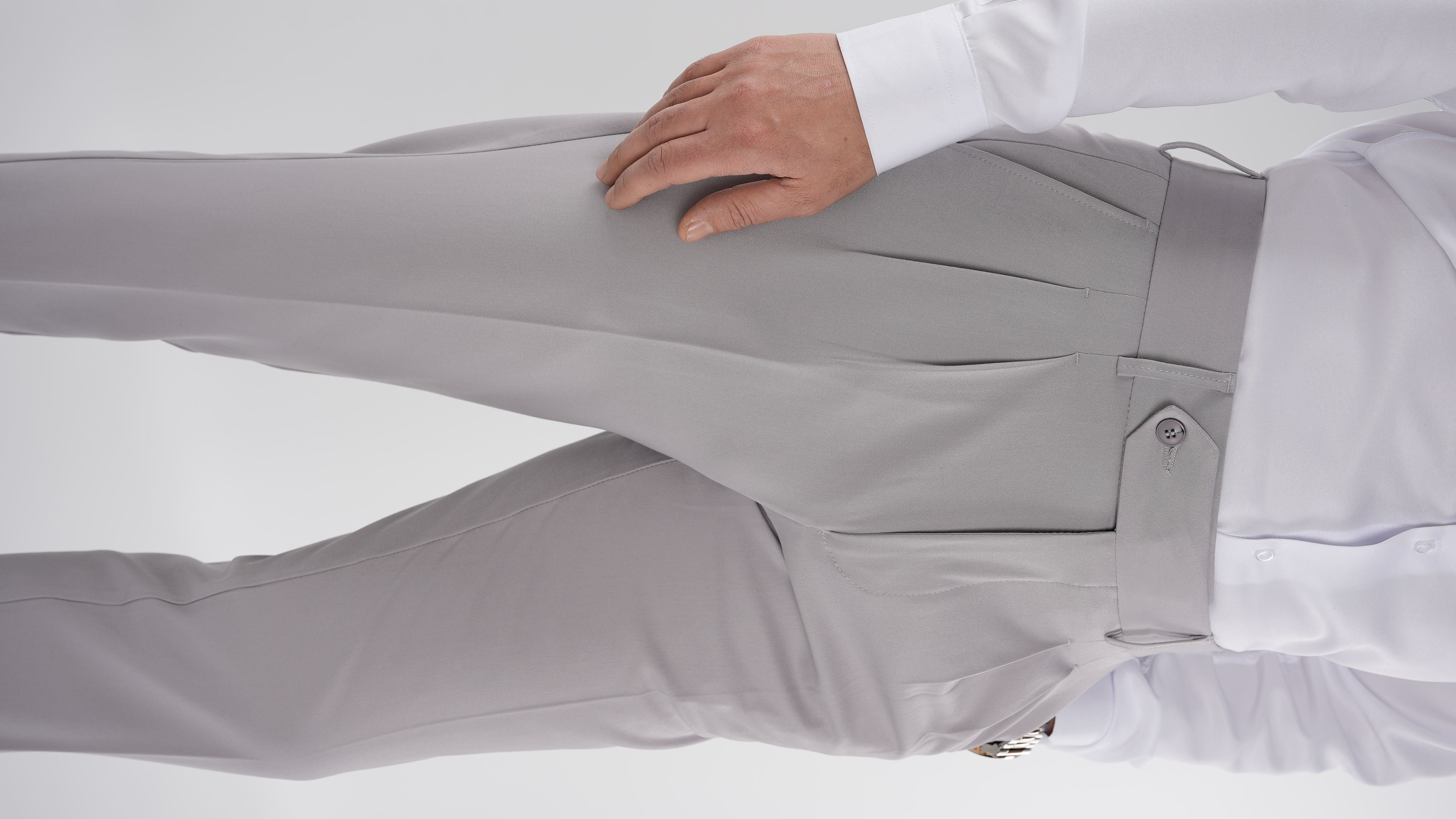 Erkek Regular Fit Yüksek Bel Piliseli Tokalı Kumaş Pantolon - Acık Gri