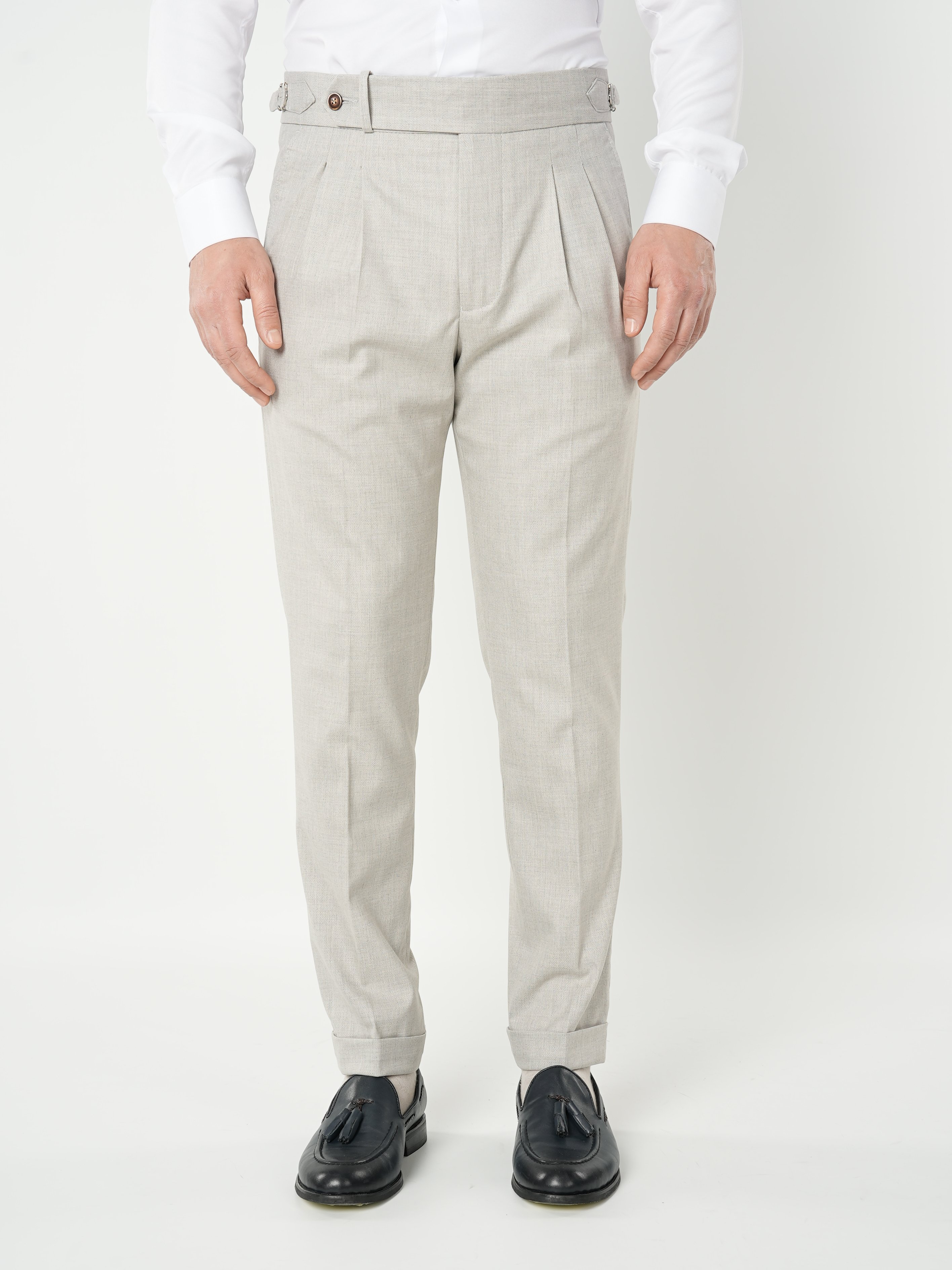 Erkek Slim Fit Yüksek Bel Duble Paça Tokalı  Piliseli Kumaş Pantolon - Acık Gri