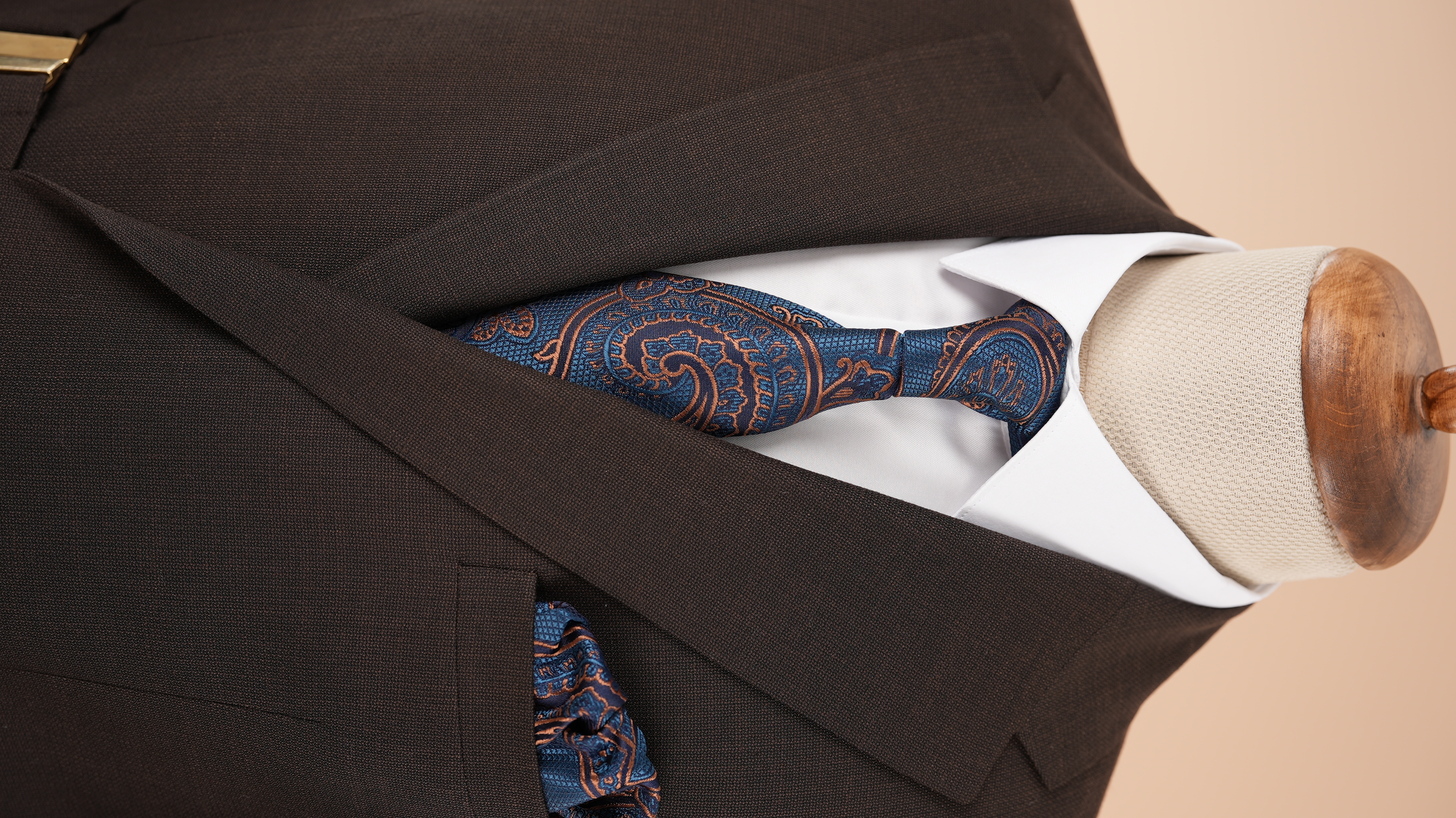 Pantaloni da giacca slim fit stile italiano con fibbia doppiopetto da uomo - Marrone amaro