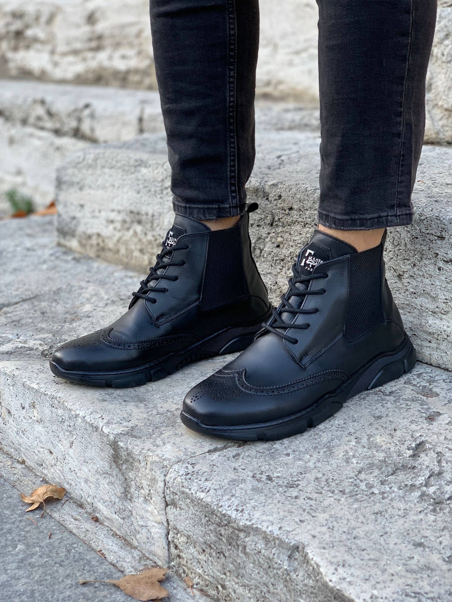 Hakiki Deri Bağcıklı Bot-Siyah