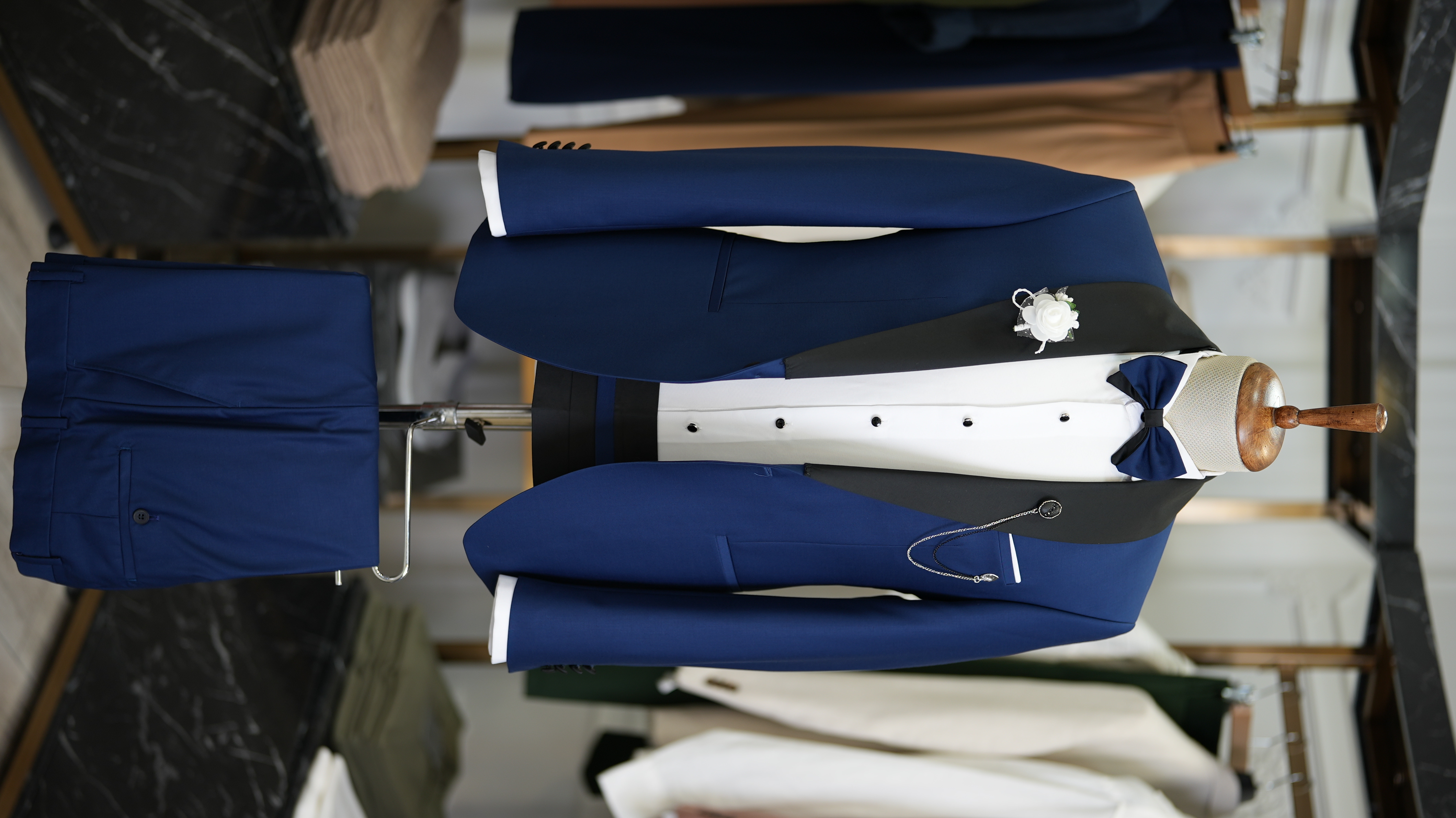 Smoking stile italiano Abito da sposo Giacca Fusciacca Pantaloni Papillon - Saks