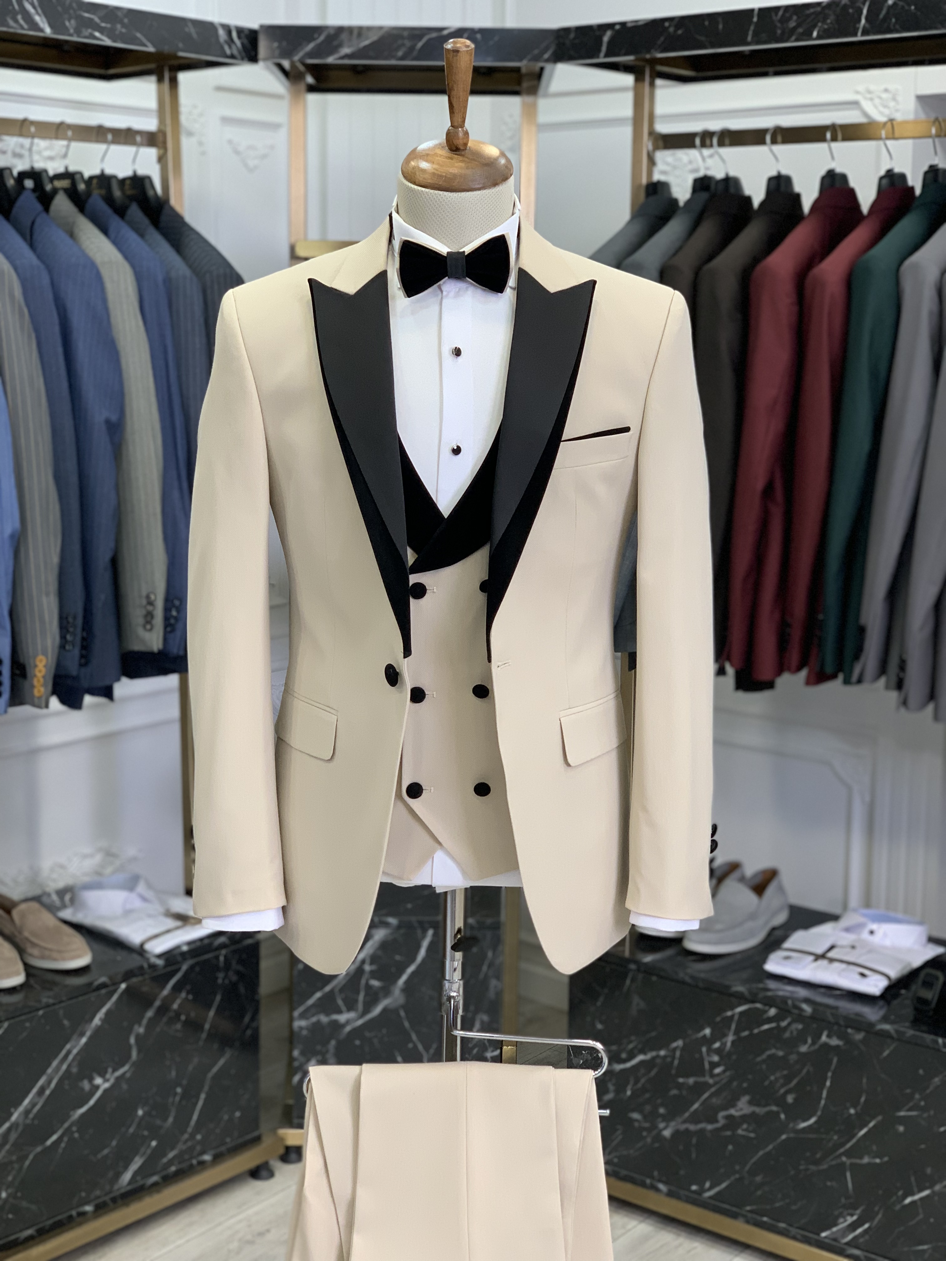 Abito da sposo slim fit giacca da smoking gilet pantaloni papillon - Beige