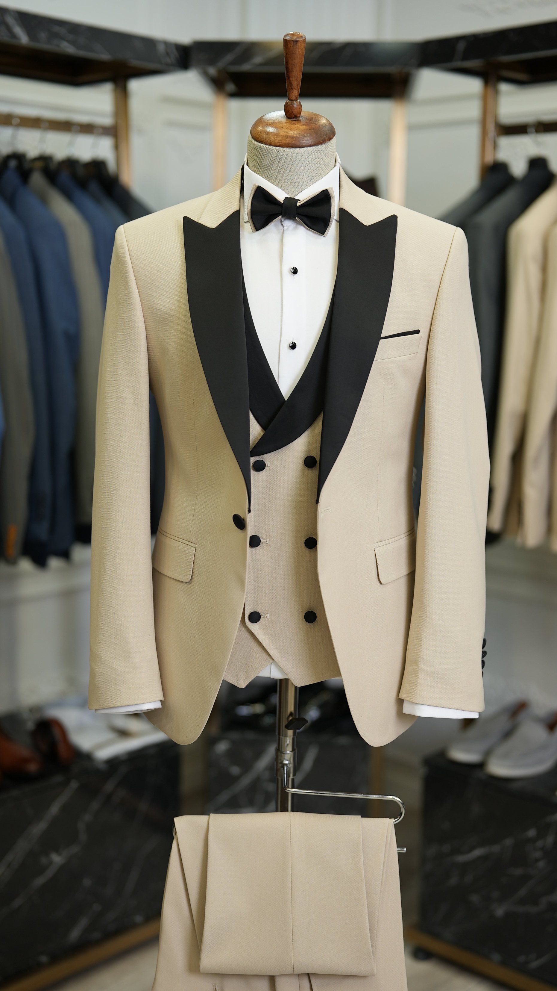 Slim Fit Damatlık Smokin Ceket Yelek Pantolon Papyon-Bej