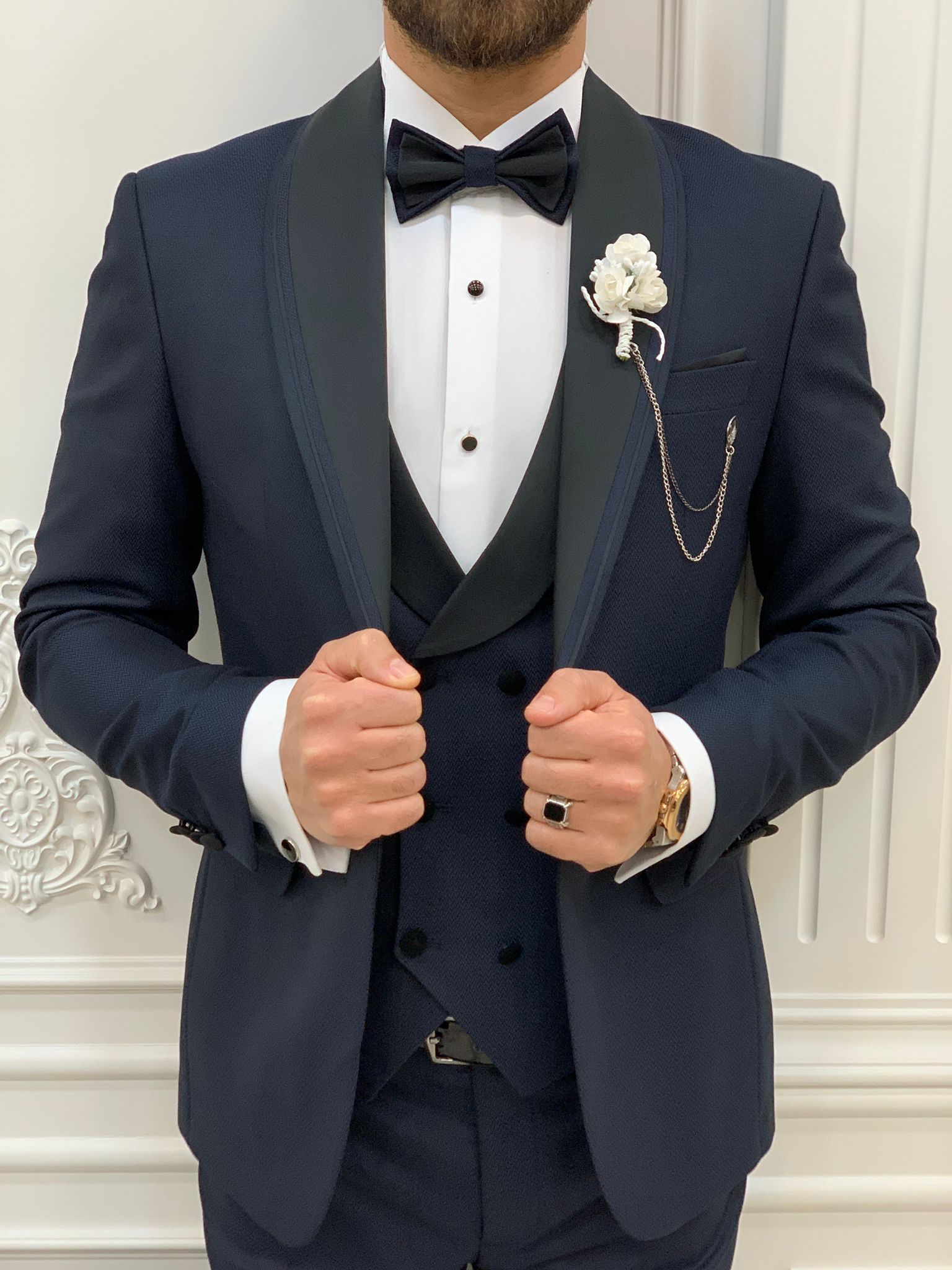Abito da sposo slim fit giacca da smoking gilet pantaloni papillon - blu navy