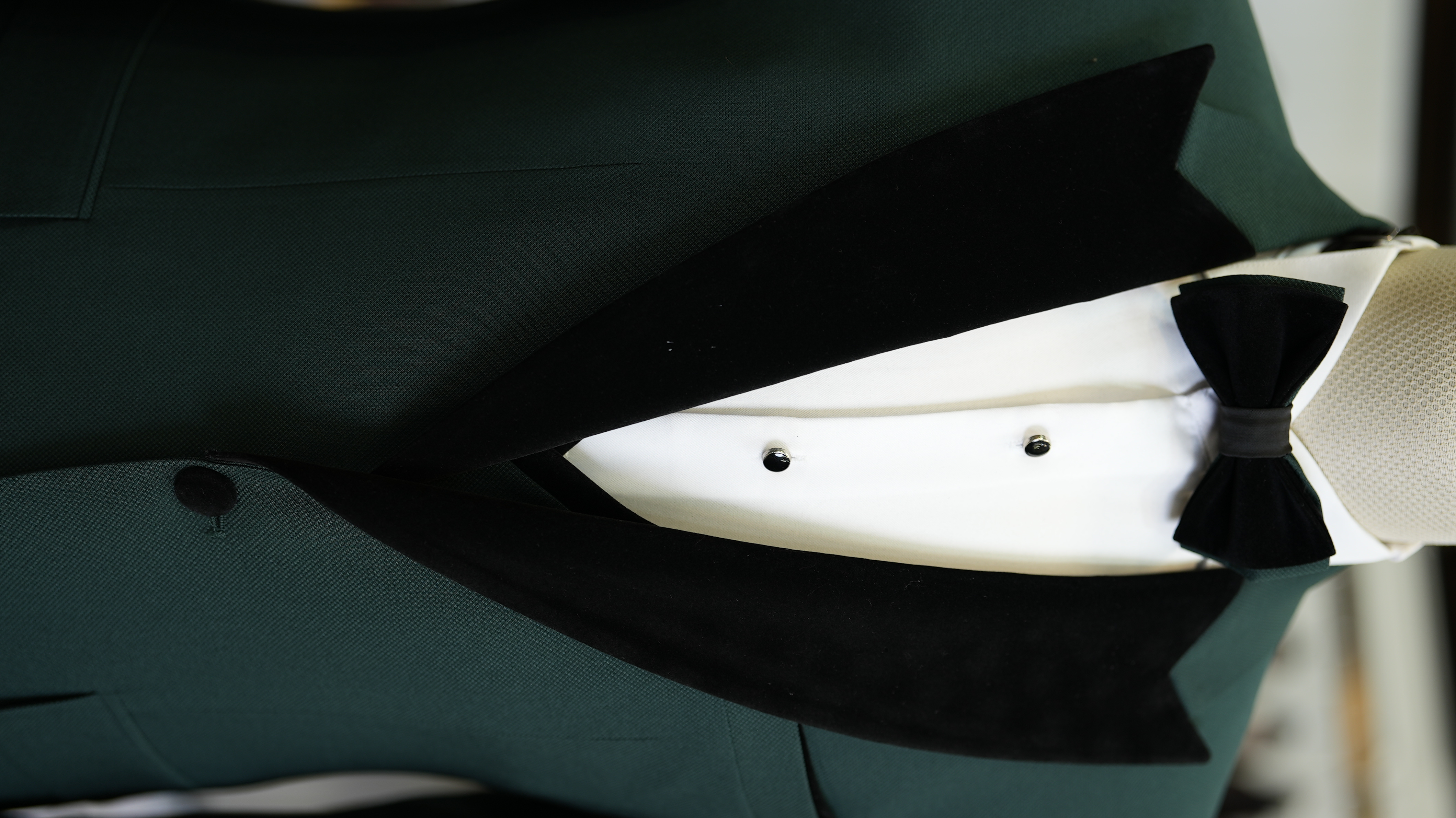 Giacca da smoking da sposo slim fit, gilet, pantaloni, papillon - kaki