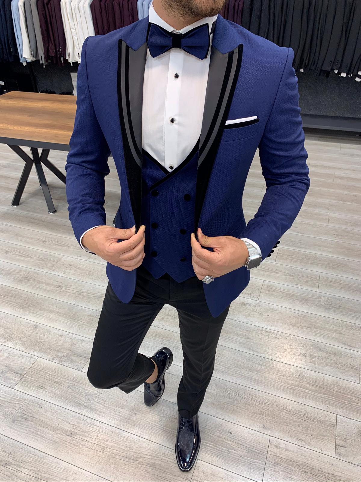 Abito da smoking slim fit, giacca, gilet, pantaloni, papillon - Blu navy