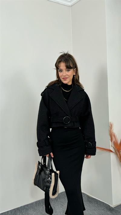 Buklet Kumaş Kemerli Siyah Ceket