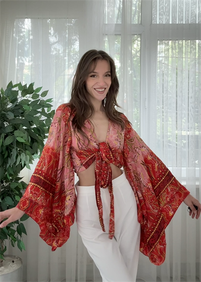Lumiera İthal Etnik Desen Kelebek Kol Kırmızı Bolero