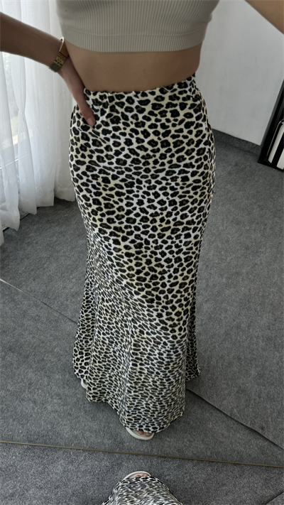 Maxi Saten Leoparlı Etek 