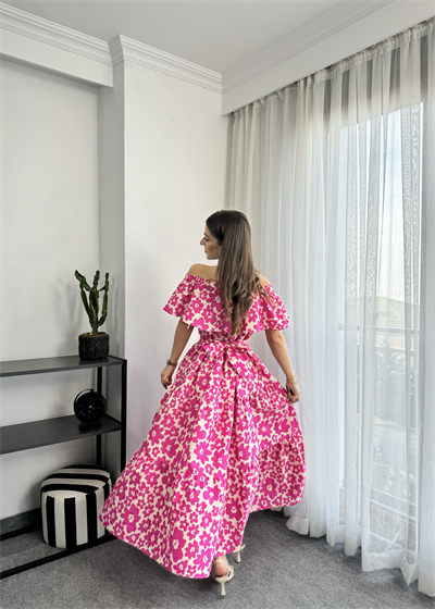 Sleed Madonna Yaka Pembe Midi Kuşaklı Elbise 