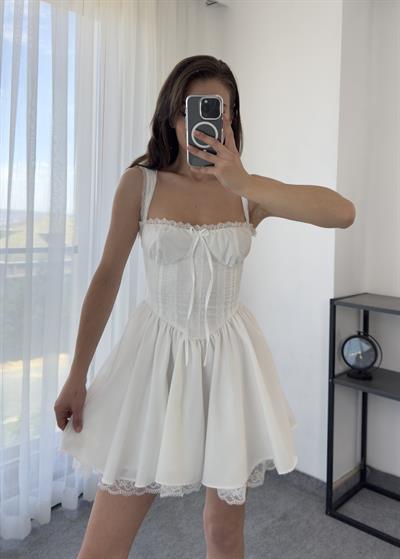 Love Mini Dantel Detaylı Sırtı Biyeli Elbise