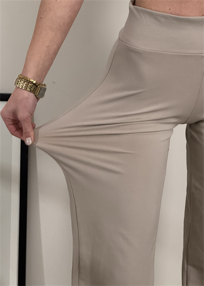 Oysh Model Bol Paça Ekru Tayt