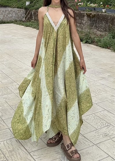 Rajani Etnik Desen Asimetrik Hint İpeği Yeşil Elbise
