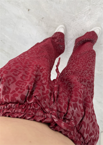 Roxy Kırmızı  Leopar Desen Bol Paça Saten Pantolon 