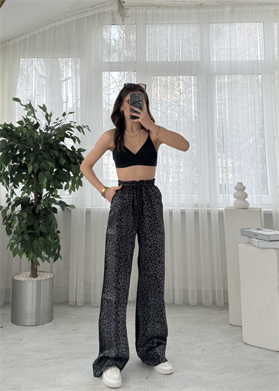 Roxy Siyah Leopar Desen Bol Paça Saten Pantolon